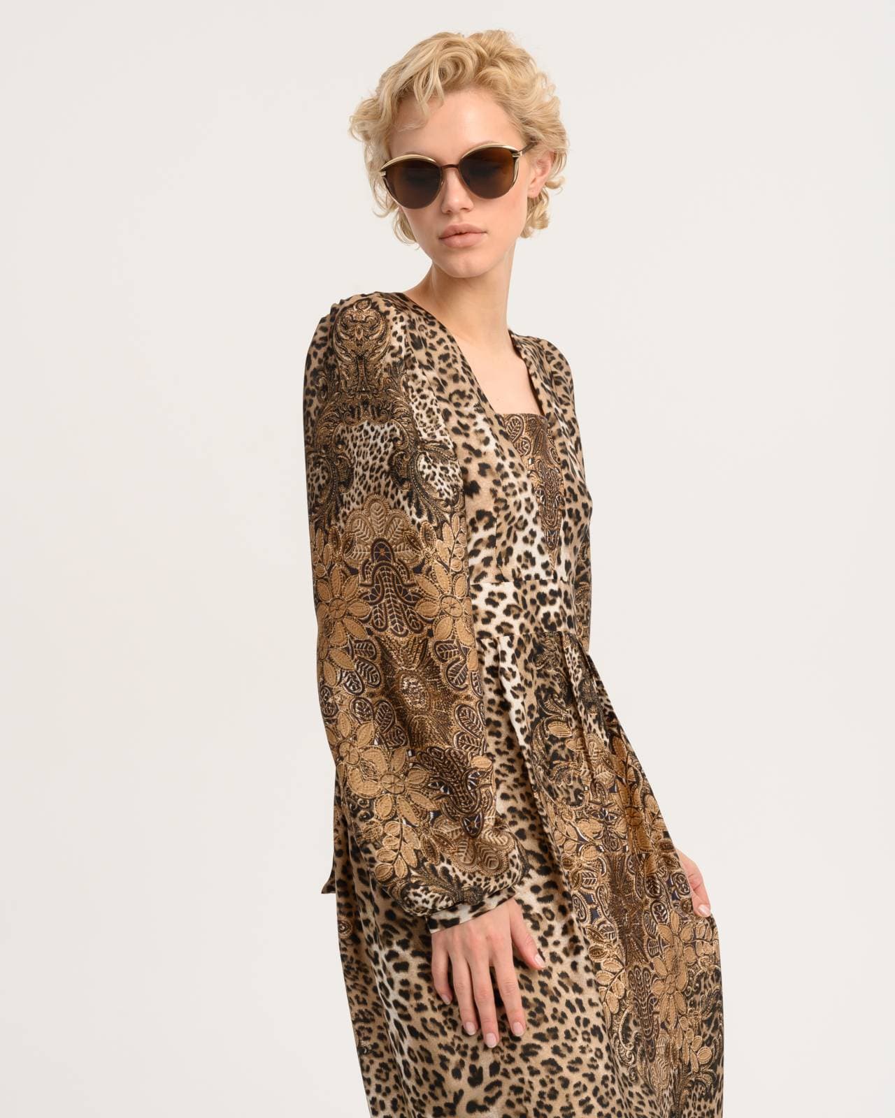 платье макси с анималистичным принтом