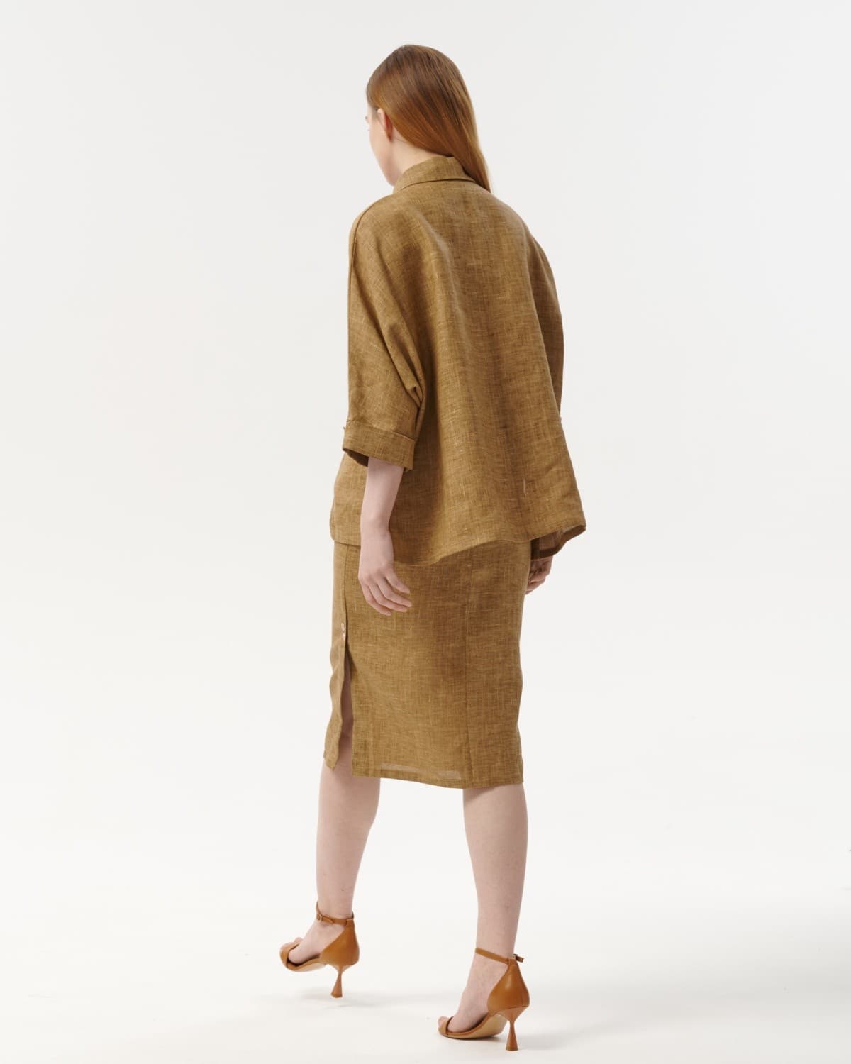 костюм из натурального льна