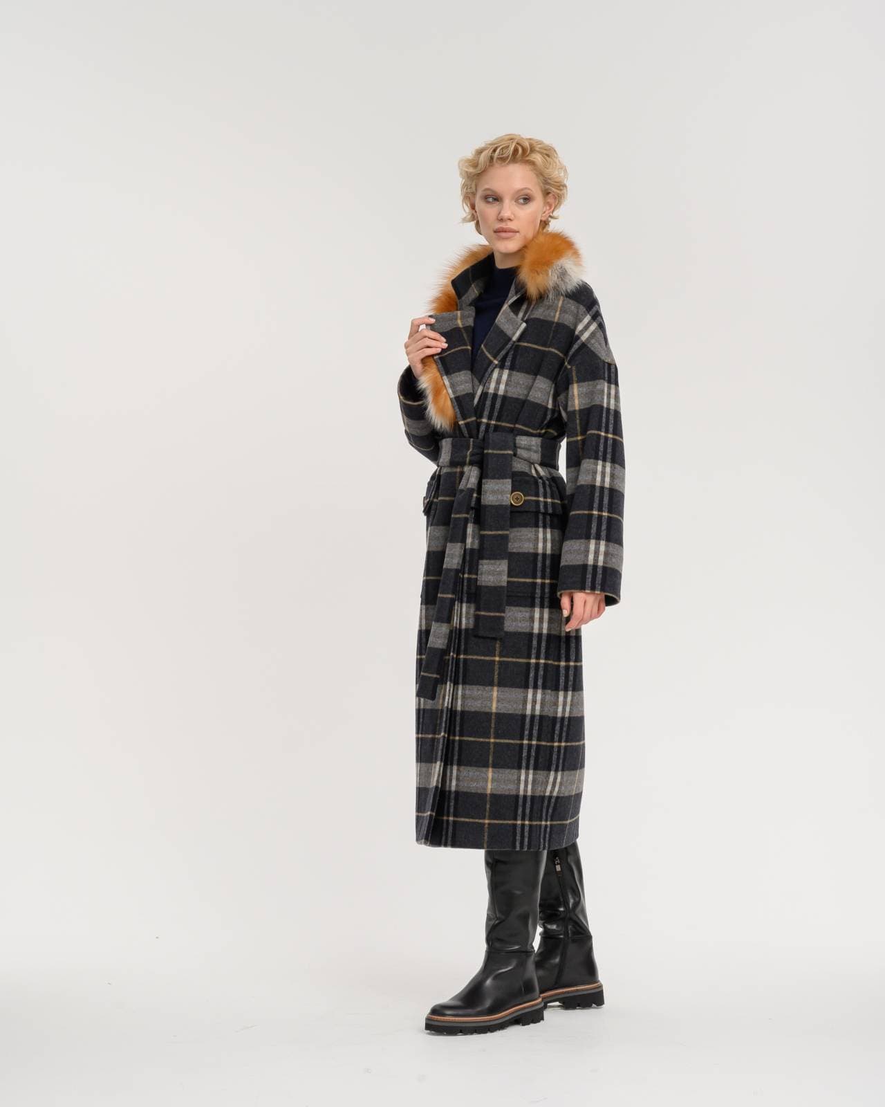 утепленное пальто из натуральной шерсти