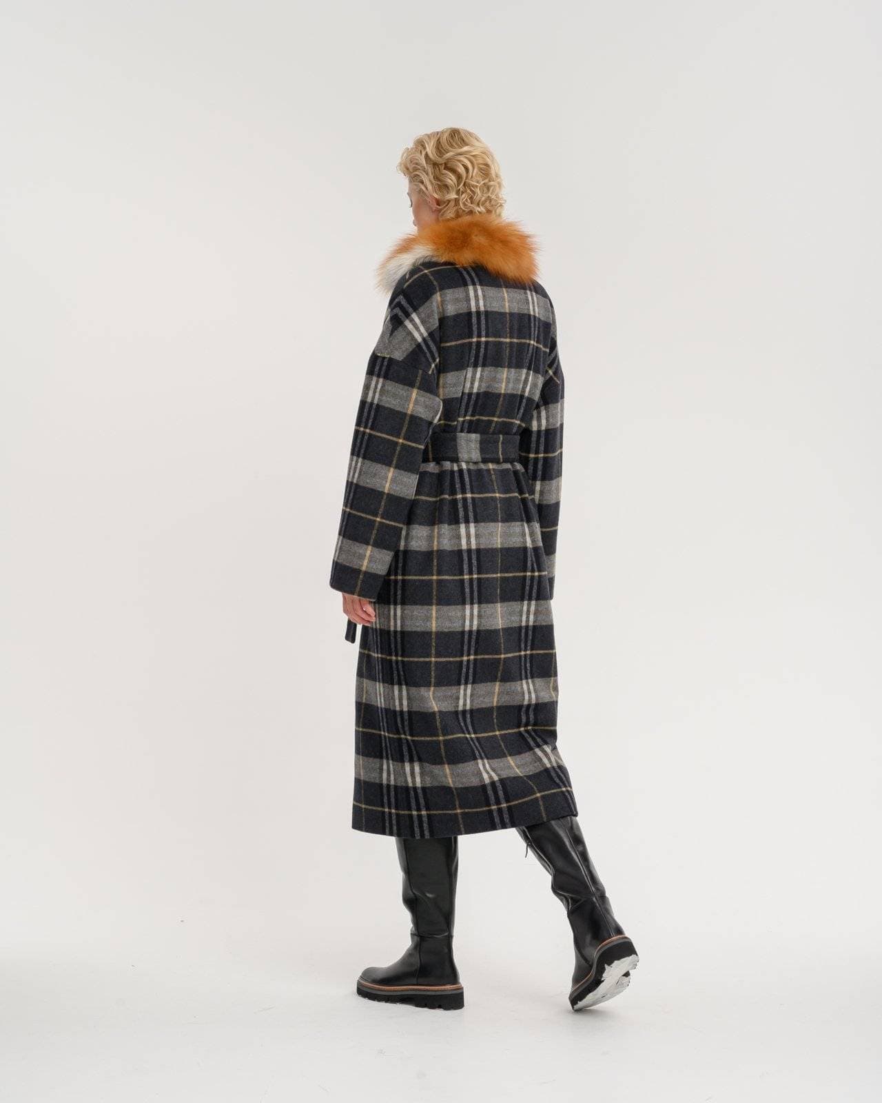 утепленное пальто из натуральной шерсти