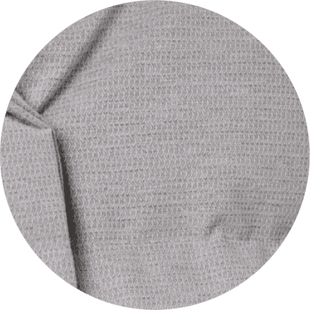 пуховое пальто из фактурной серой ткани