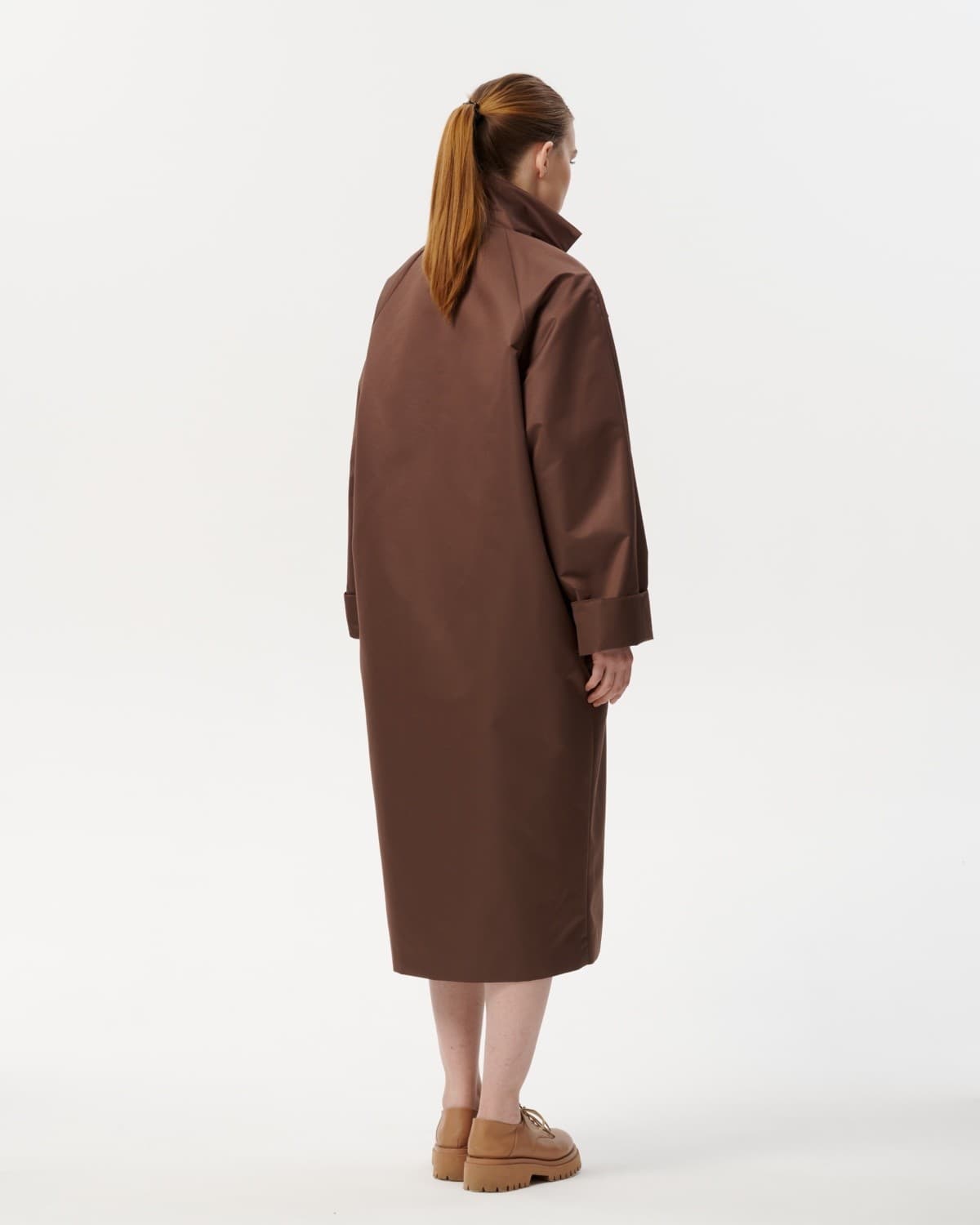 двубортный непромокаемый плащ оверсайз