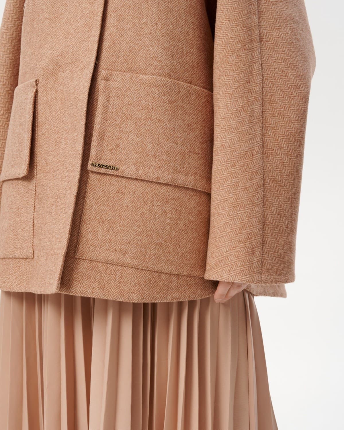 пальто ручной работы с меховым воротничком