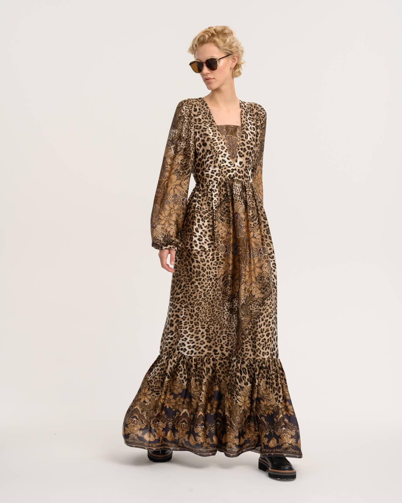 платье макси с анималистичным принтом