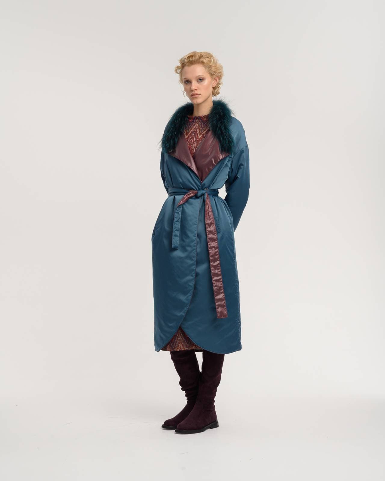 двустороннее пальто с меховым воротником