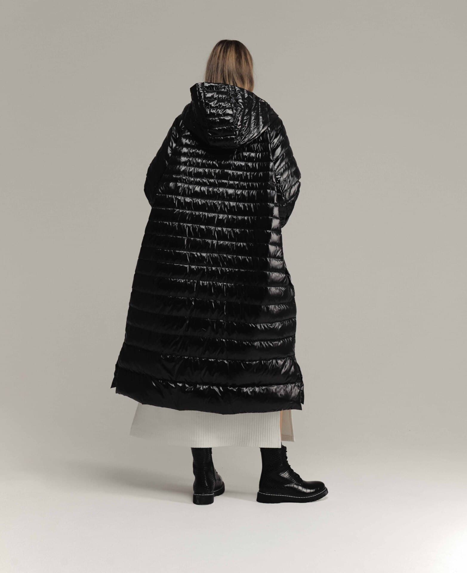 ультралегкий пуховик миди