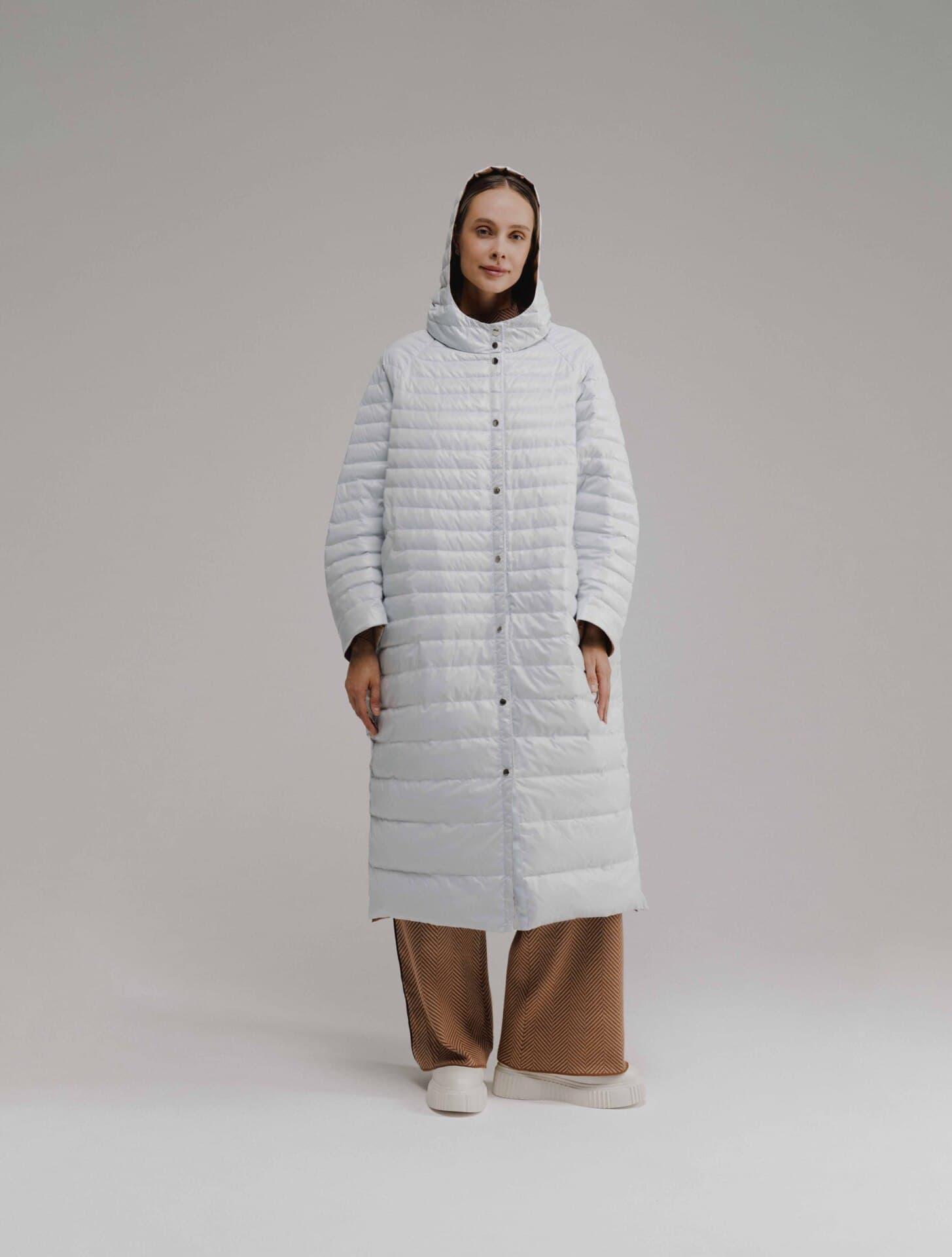 ультралегкий пуховик миди