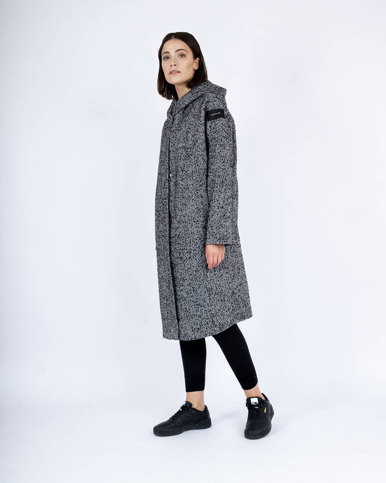 пальто оверсайз с капюшоном