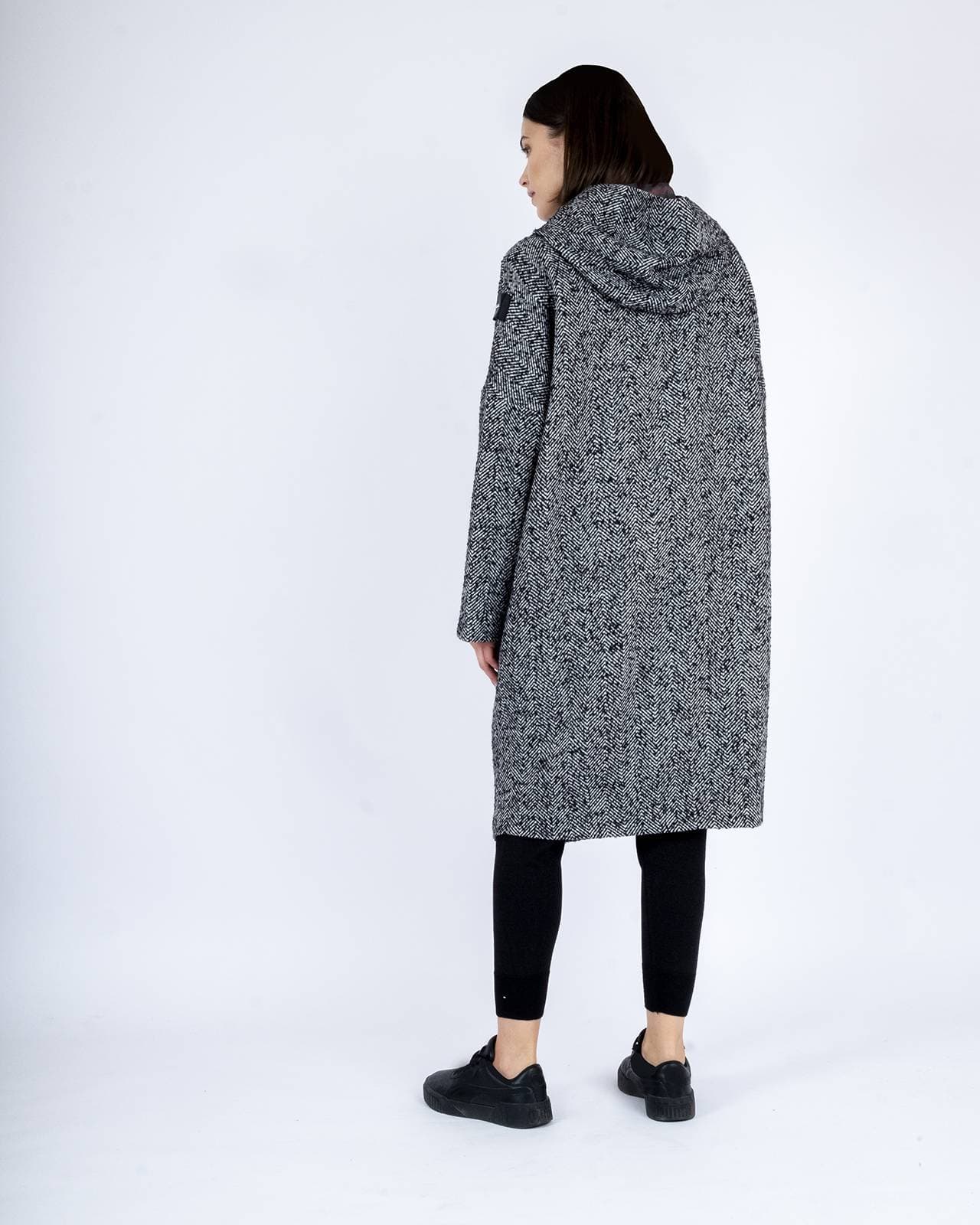 пальто оверсайз с капюшоном