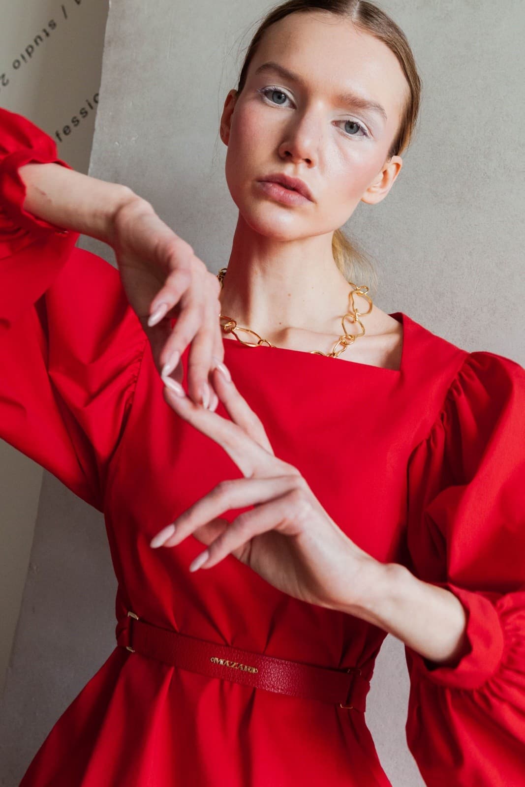 элегантное платье миди