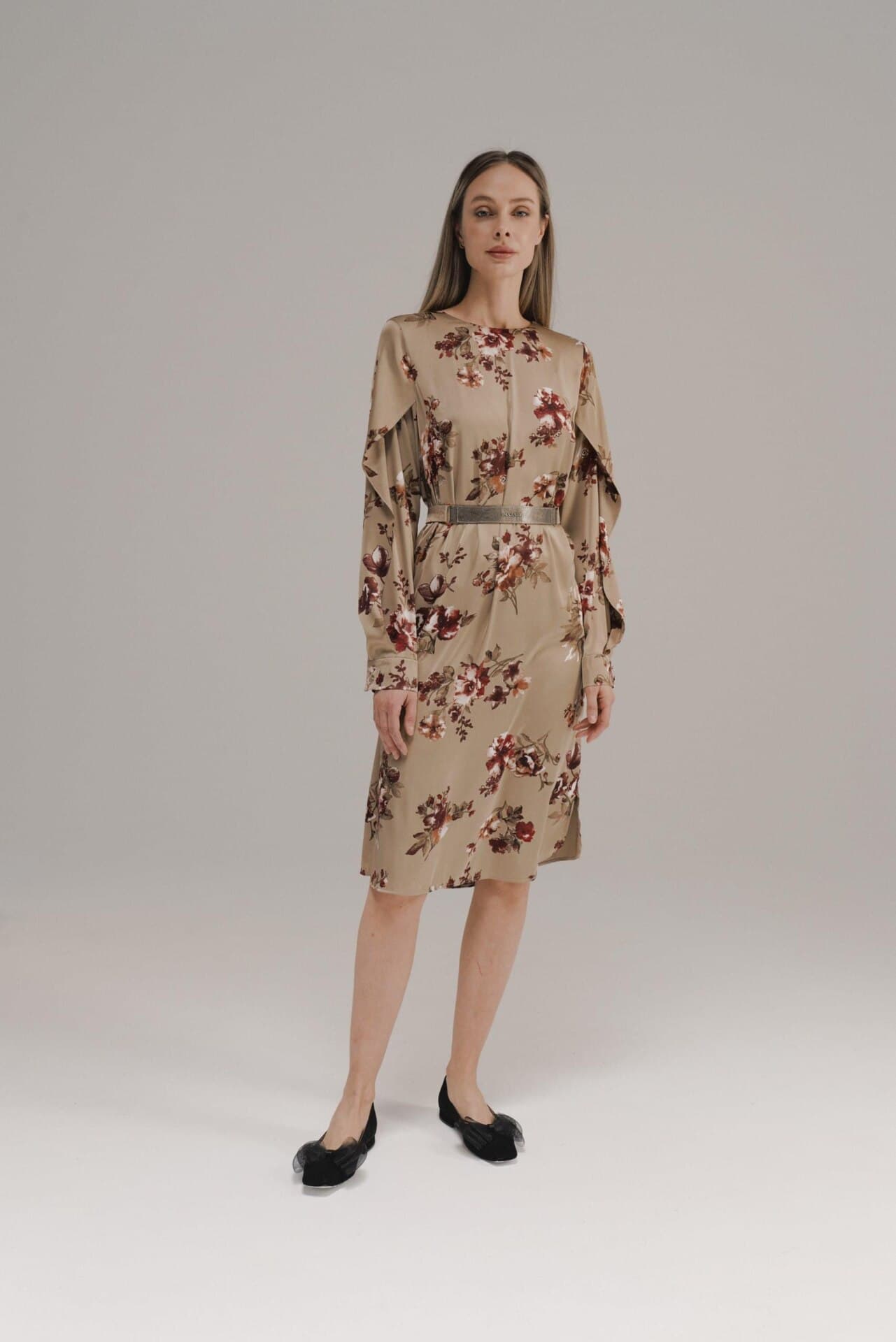 платье миди с флористическим принтом