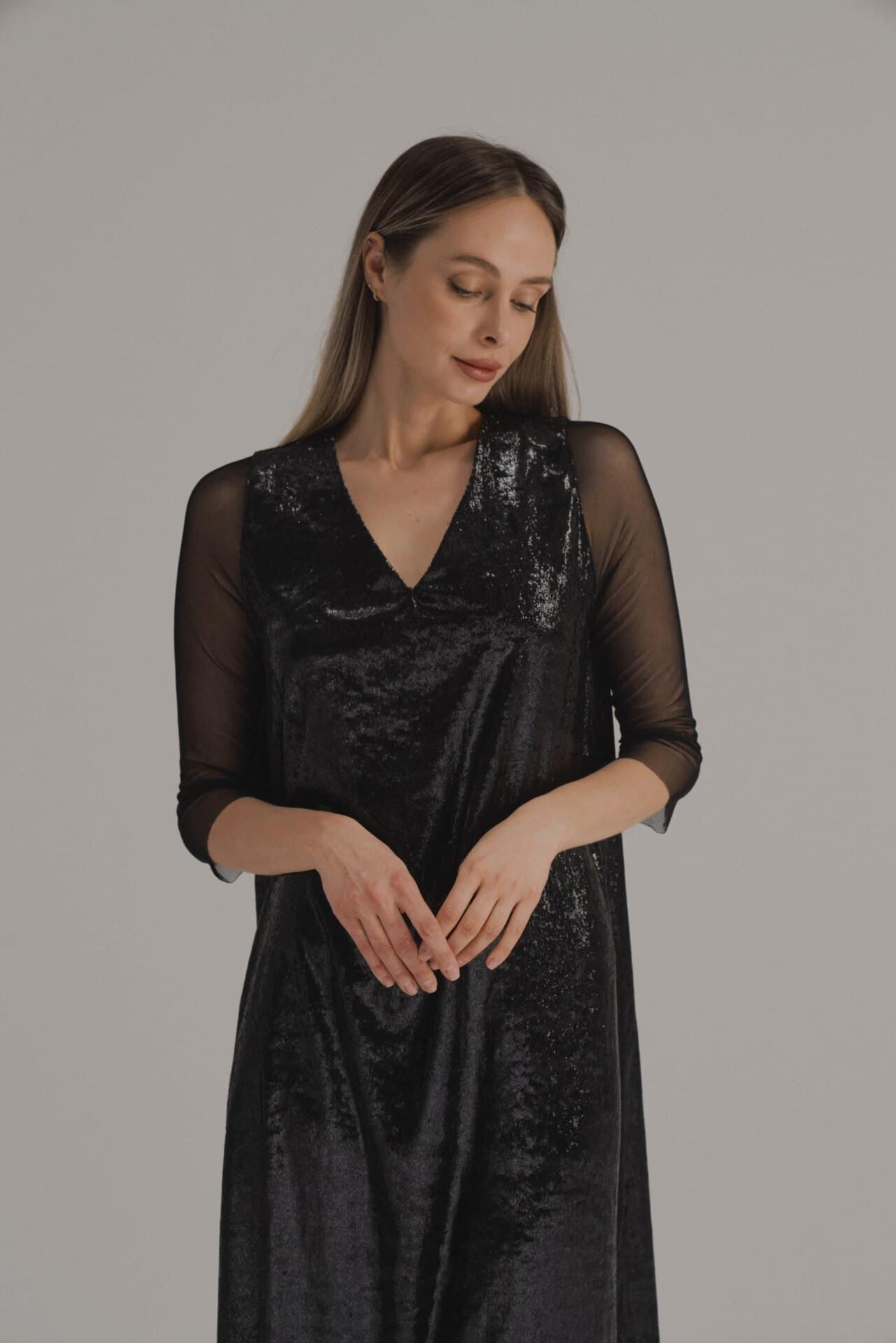 вечернее платье, расшитое пайетками