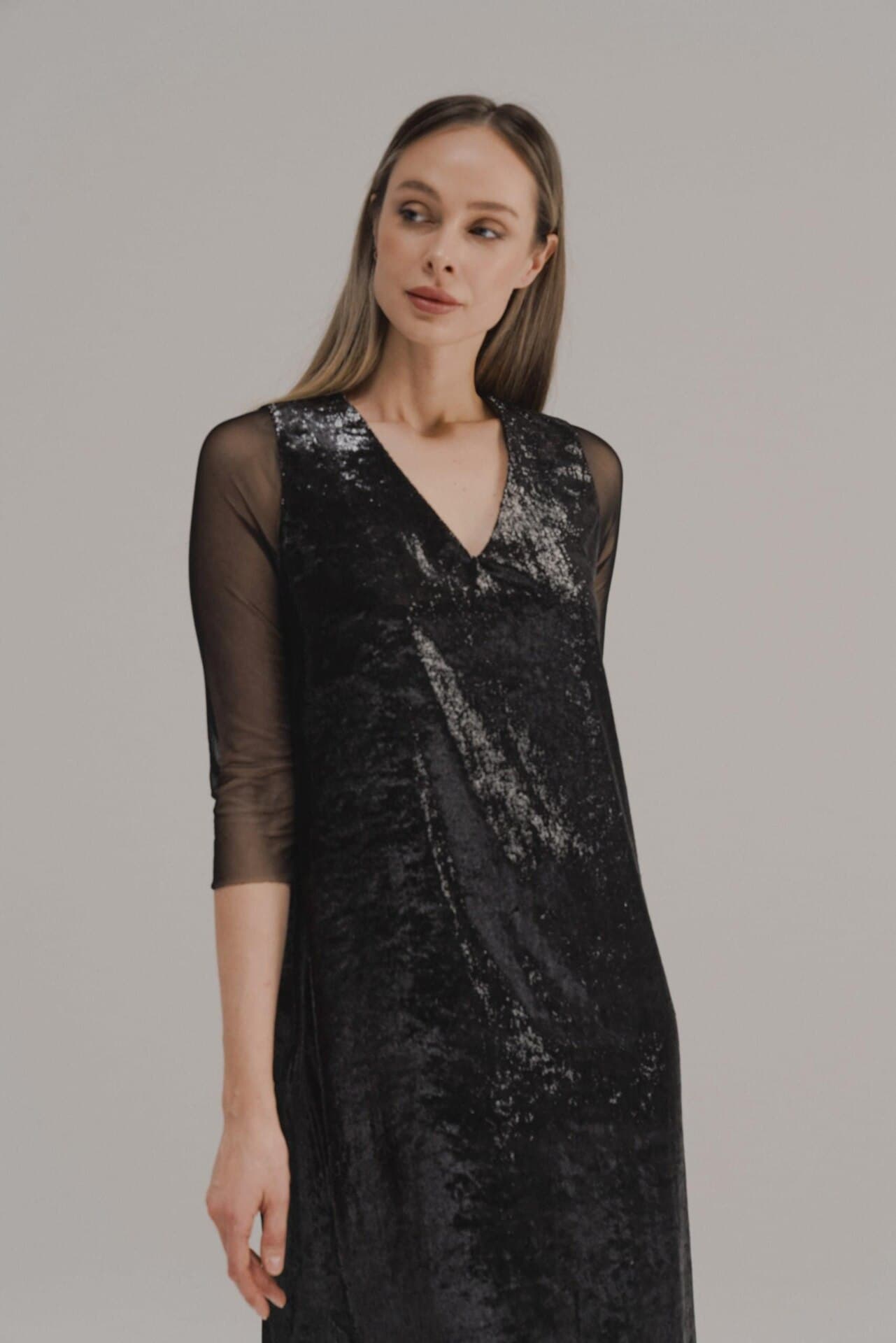 вечернее платье, расшитое пайетками