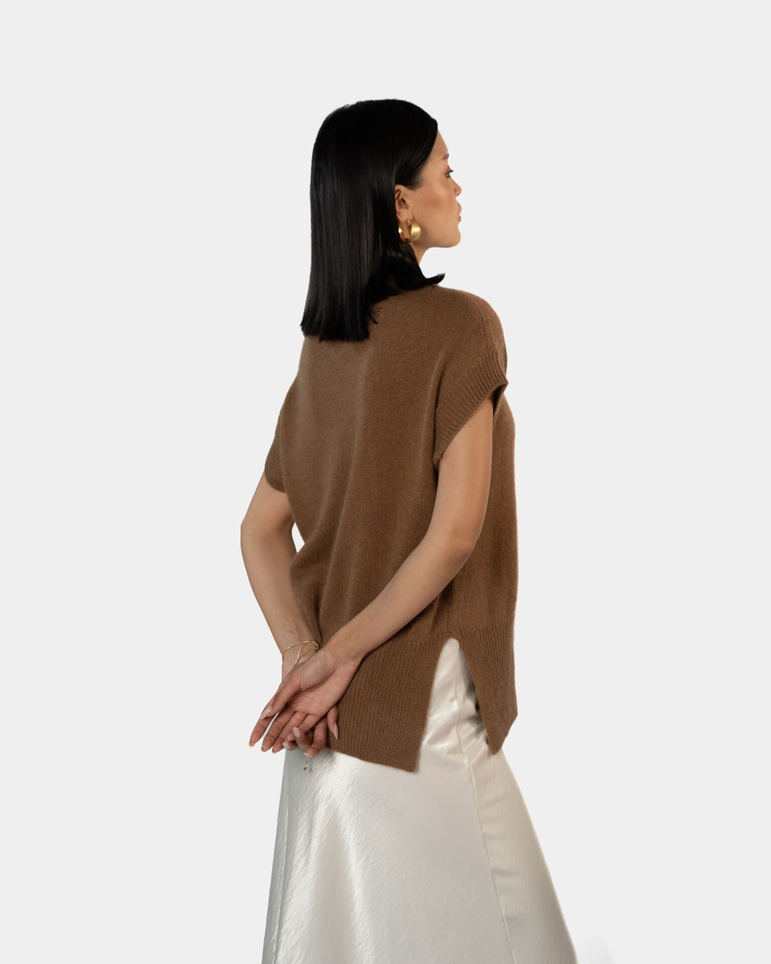 Роскошный коричневый джемпер