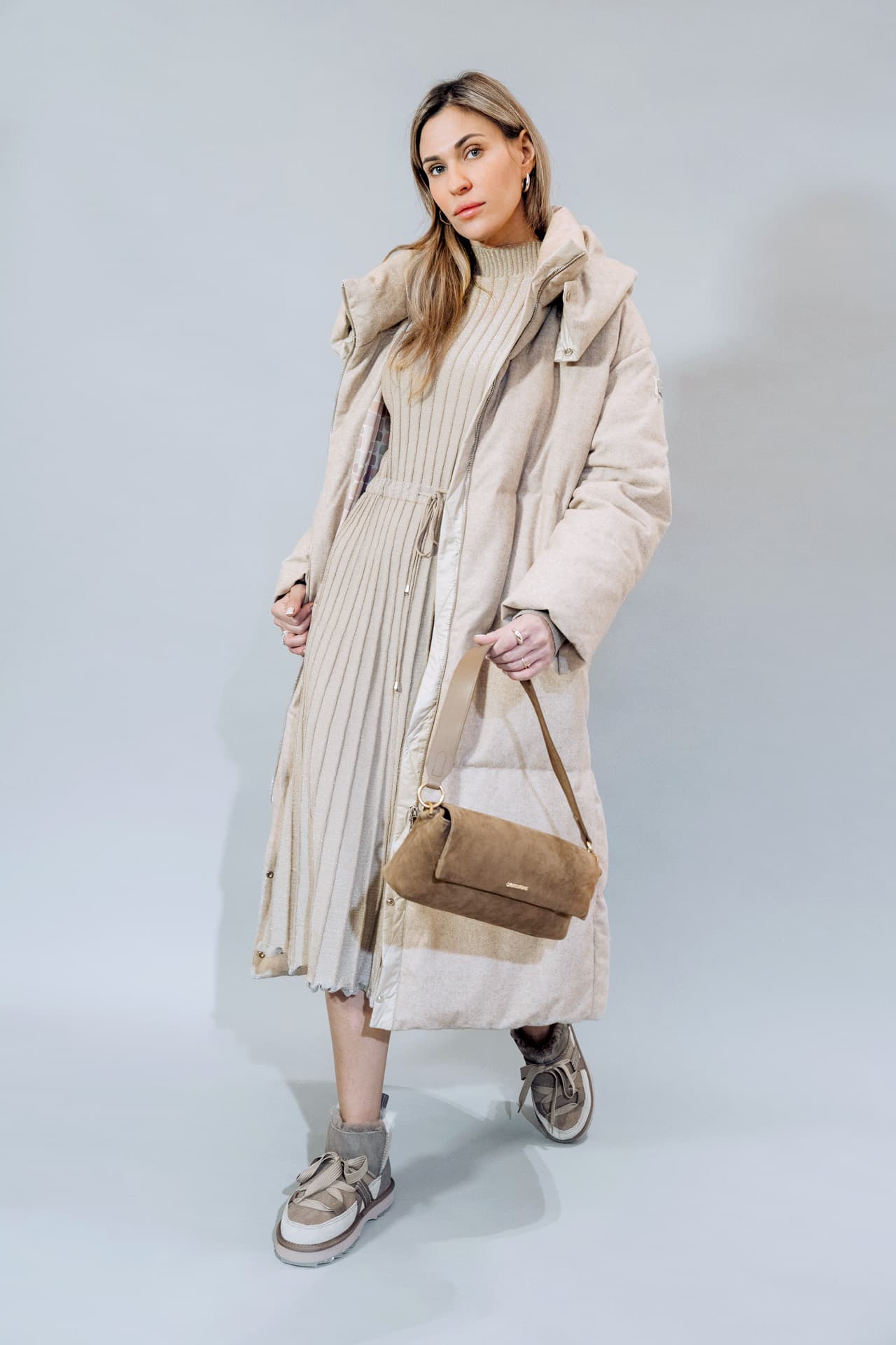 Пуховое пальто прямого кроя