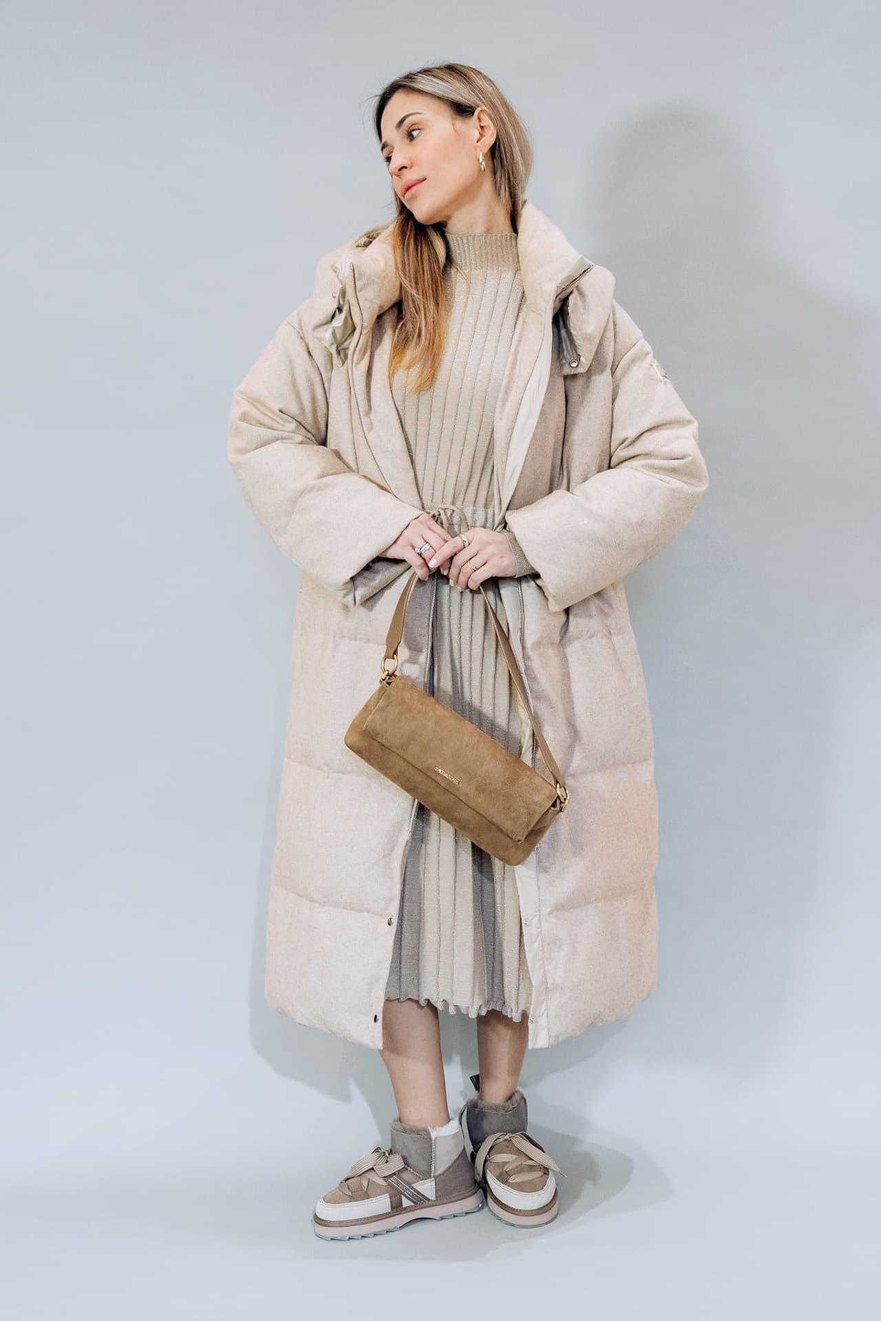 Пуховое пальто прямого кроя