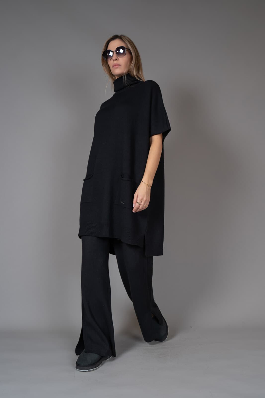 Чёрная туника