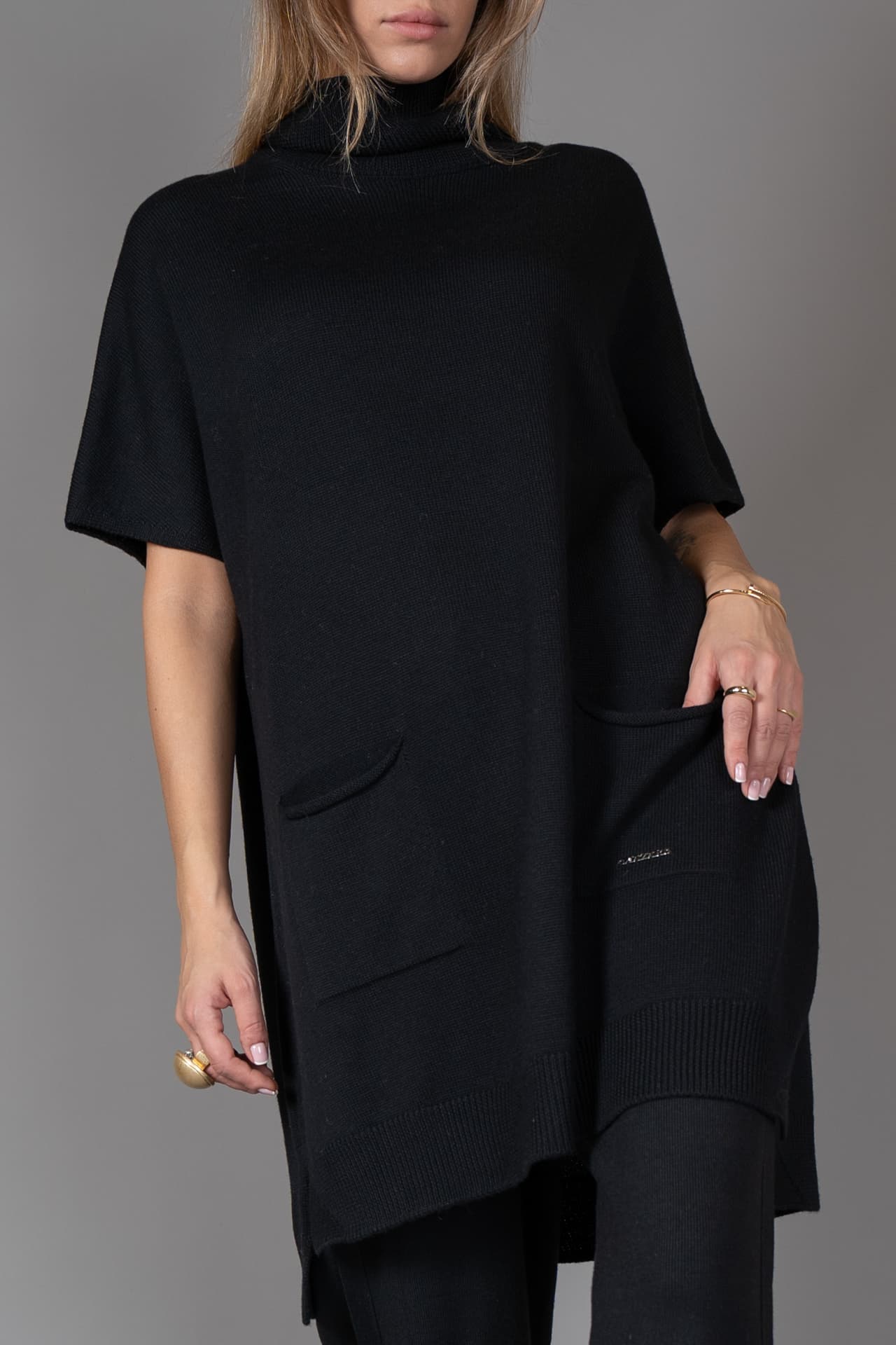 Чёрная туника