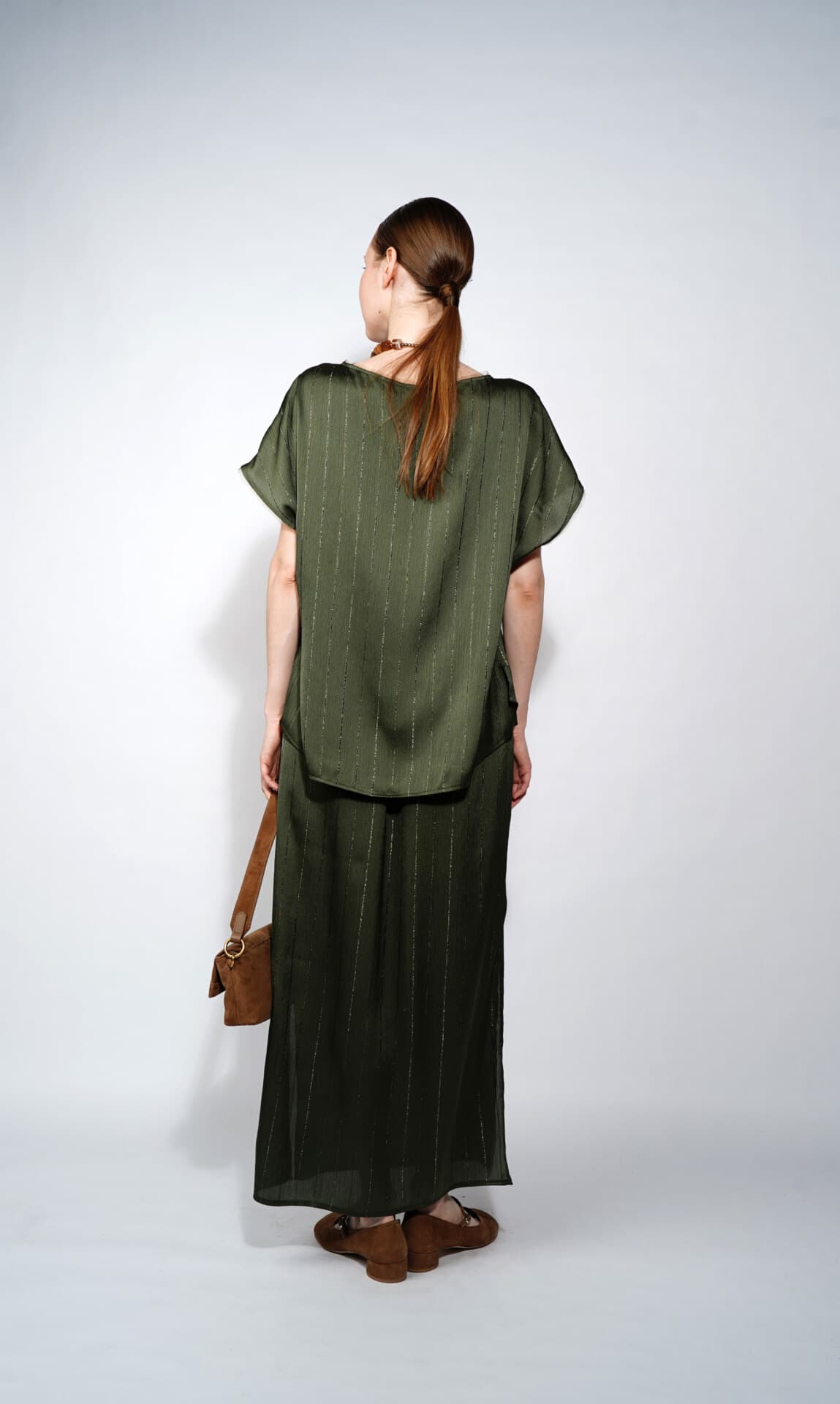 костюм с поясом