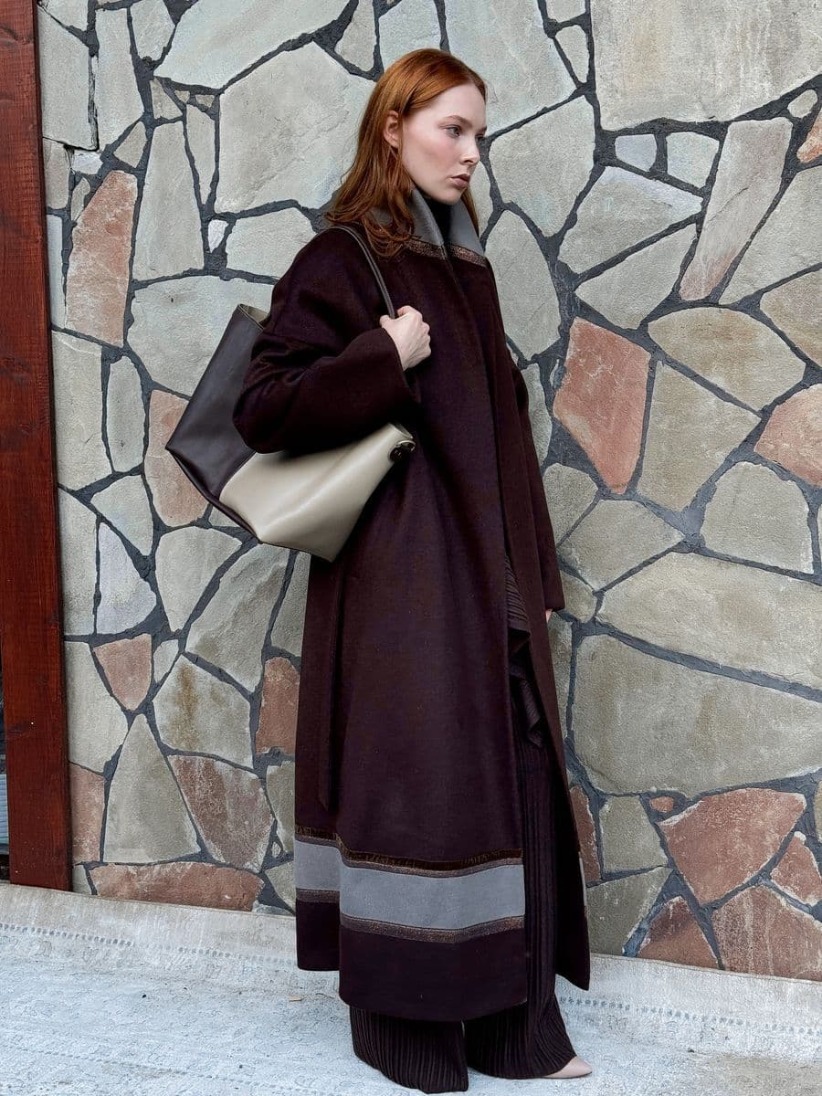 двухцветная сумка из натуральной кожи