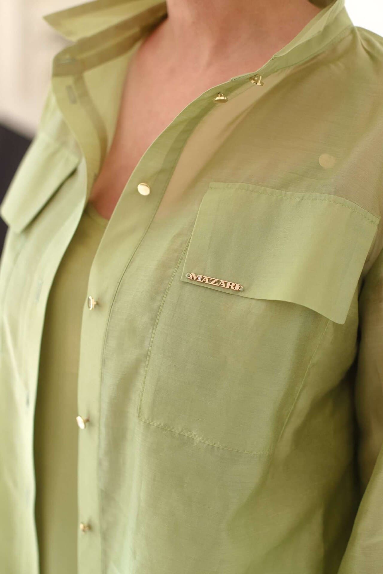 тонкая рубашка