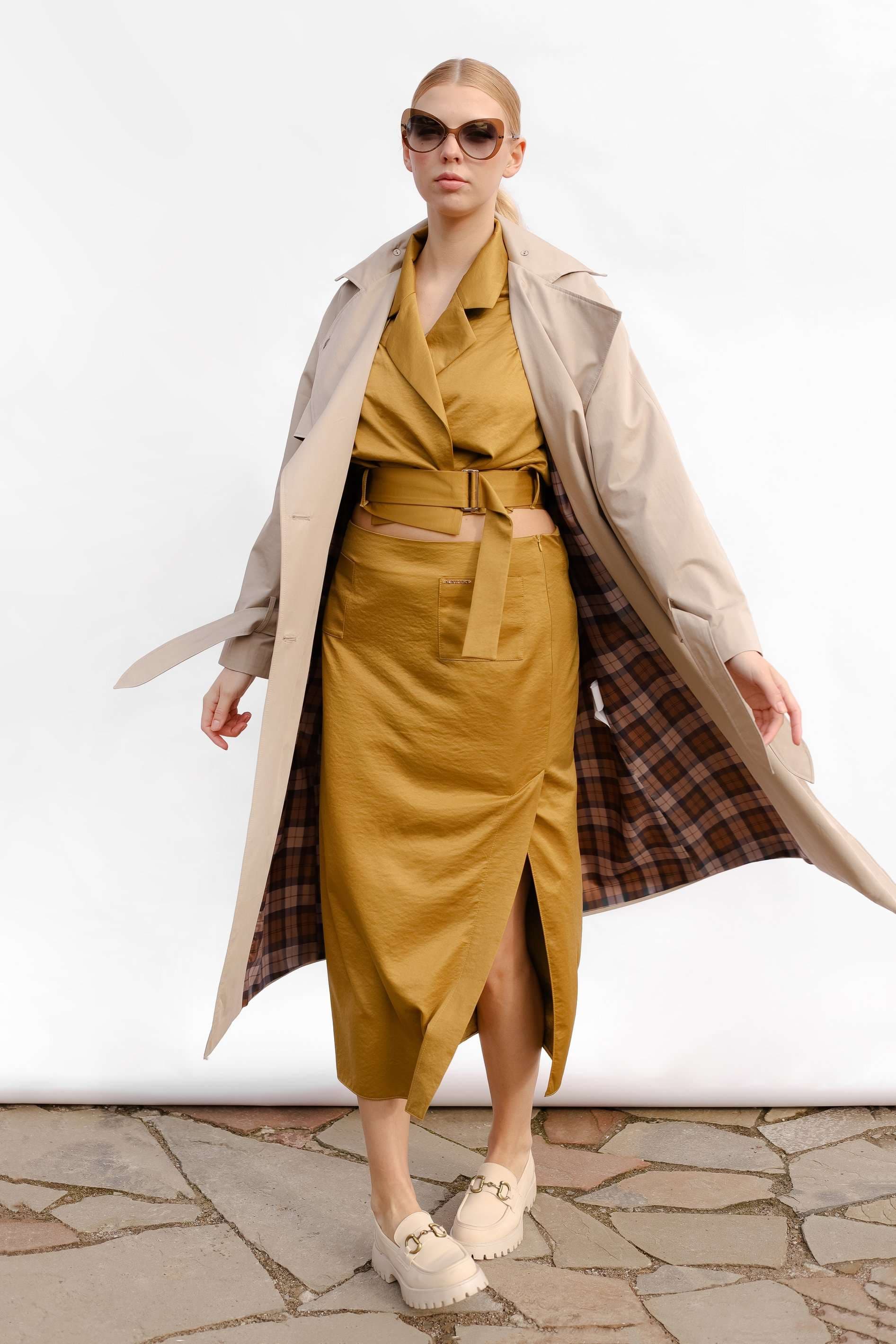 классический двубортный тренч