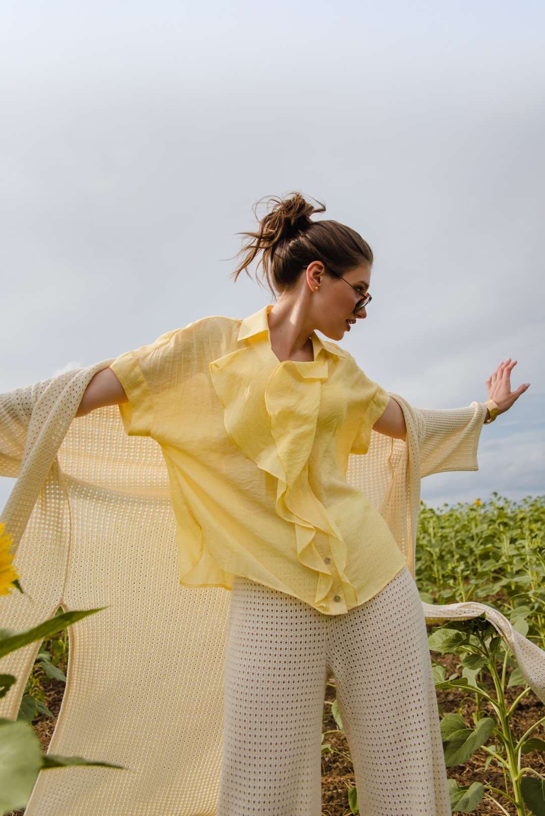 яркая блуза из хлопка и шелка