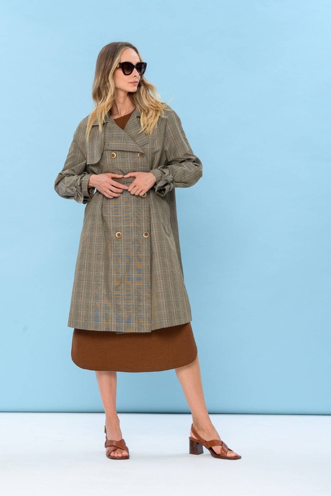 свободный плащ в клетку