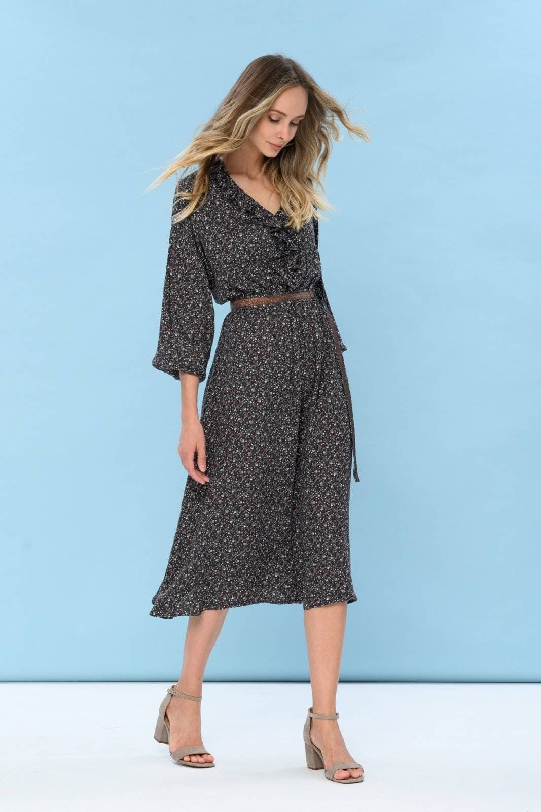 платье миди с флористическим принтом