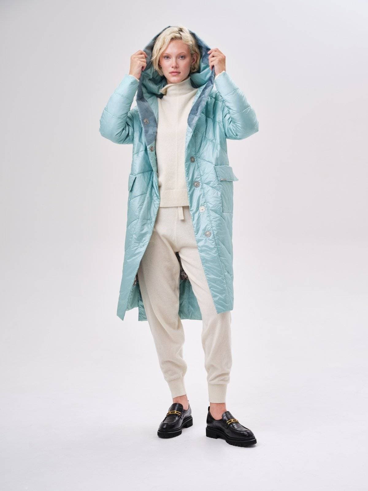 стеганое пальто с ассиметричным низом