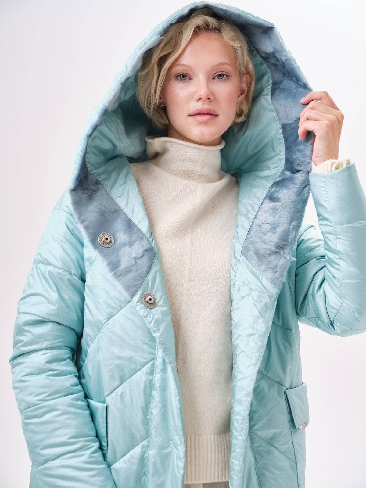 стеганое пальто с ассиметричным низом