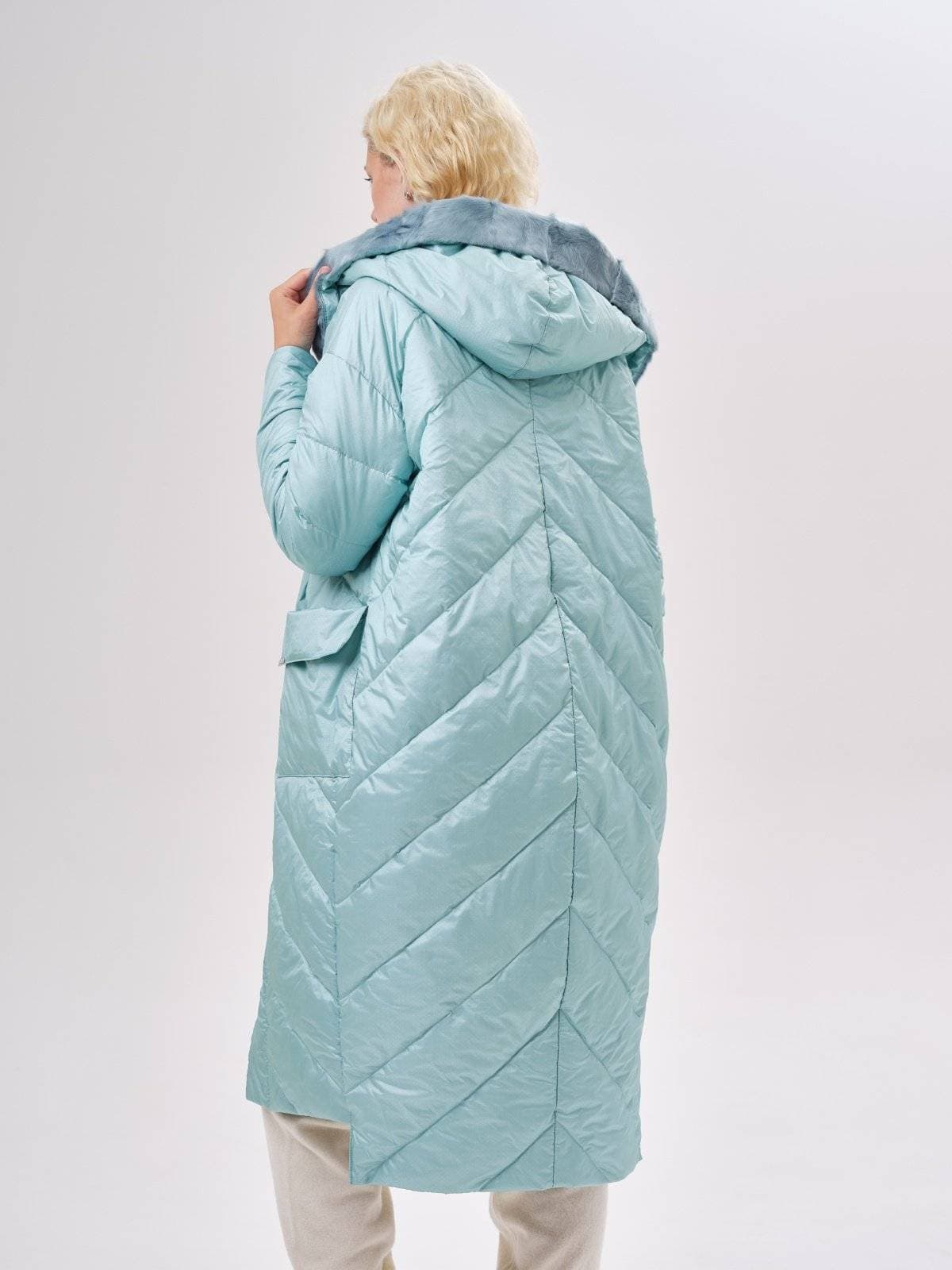 стеганое пальто с ассиметричным низом