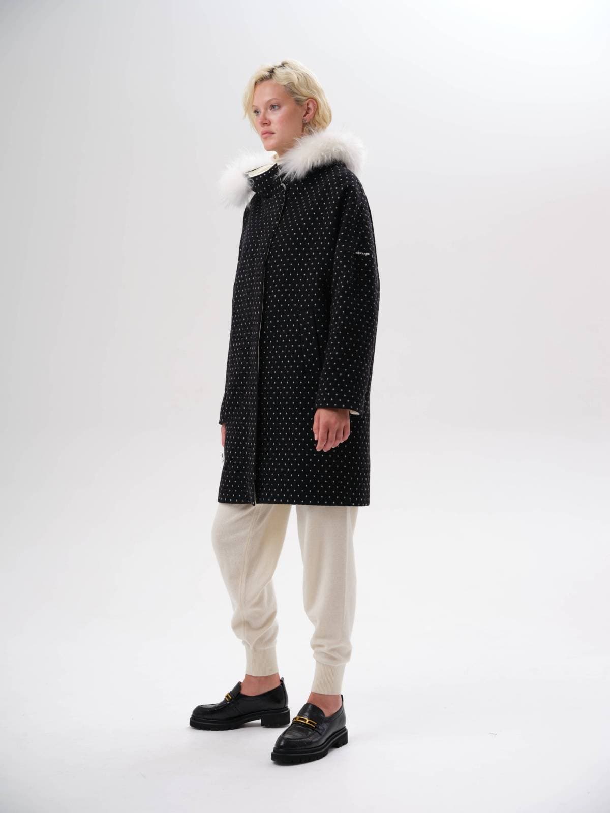 шерстяное пальто на молнии