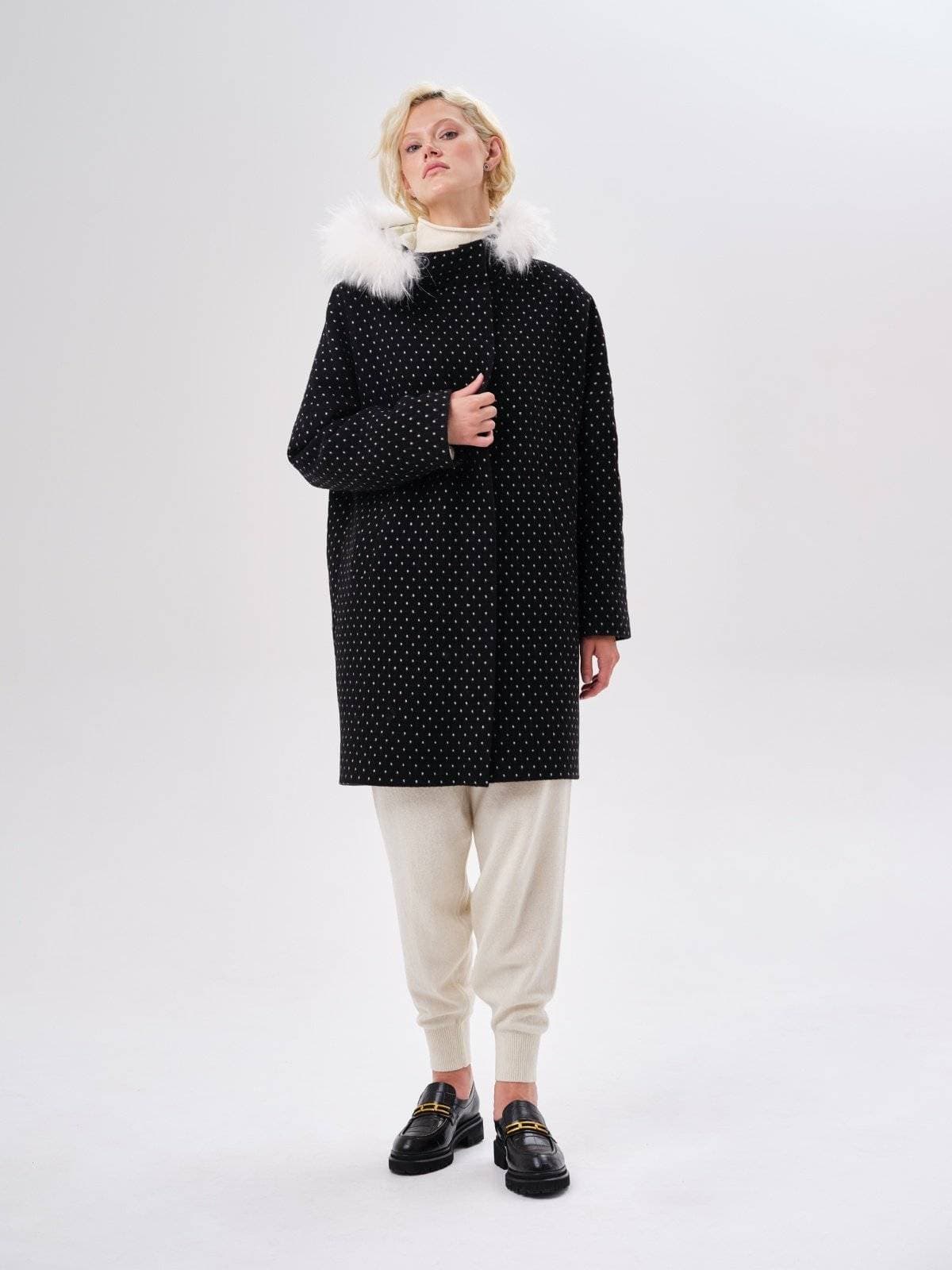 шерстяное пальто на молнии