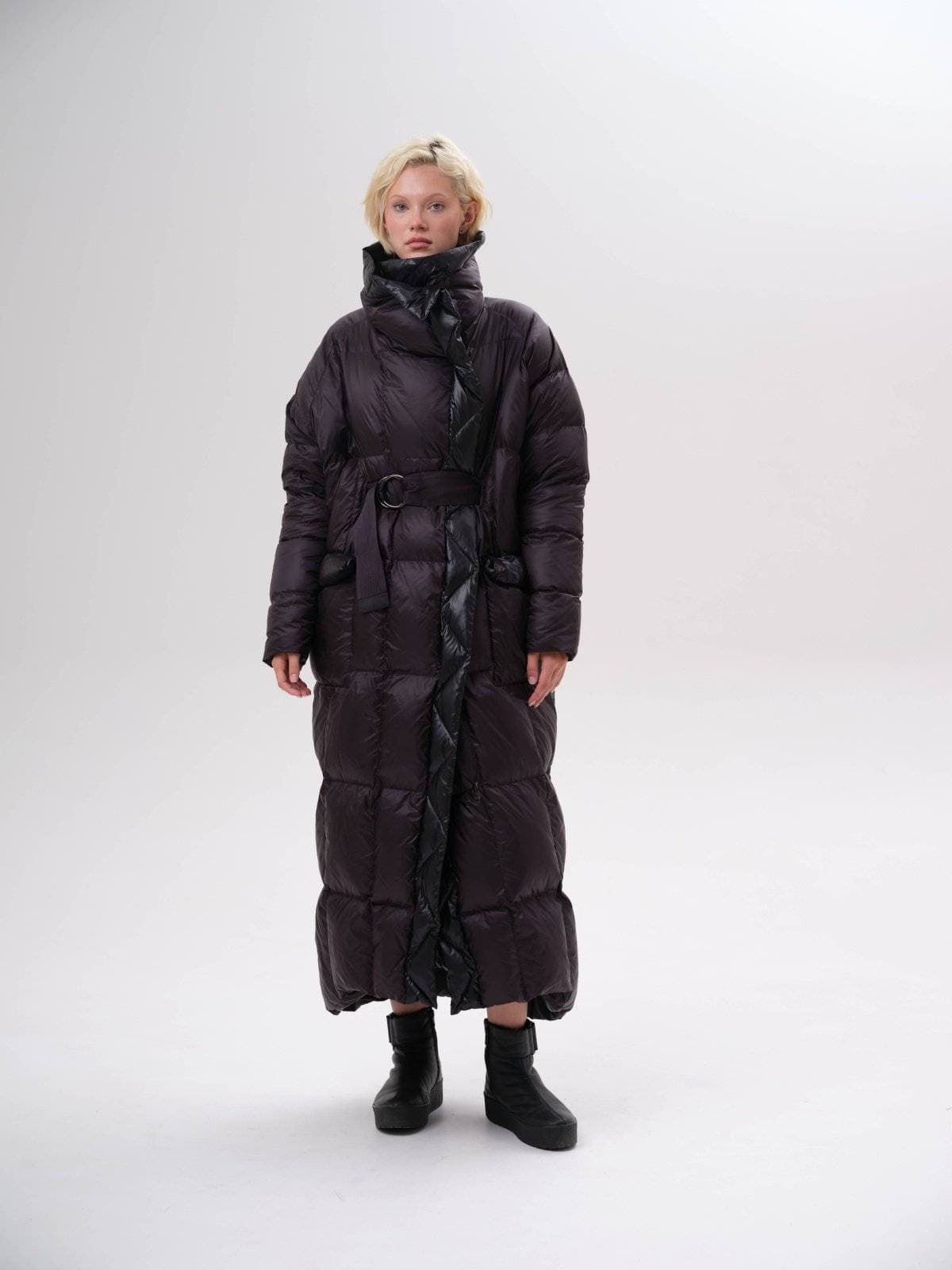 объемное пуховое пальто-одеяло