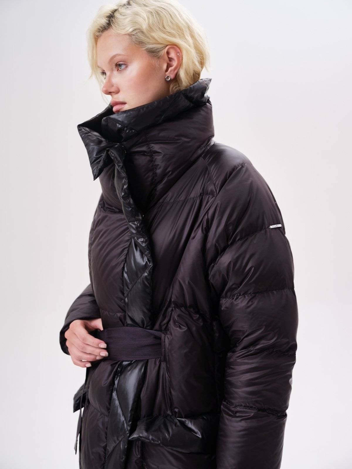 объемное пуховое пальто-одеяло