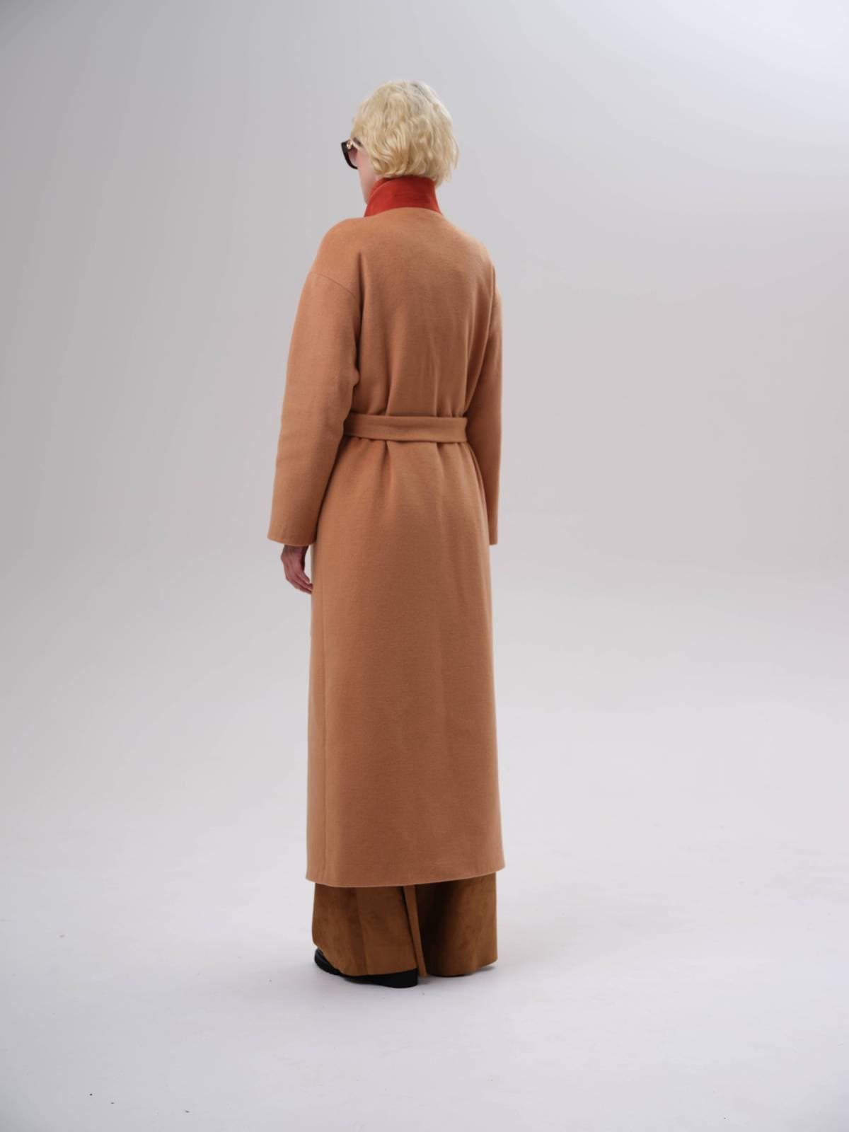 прямое пальто макси на пуговице