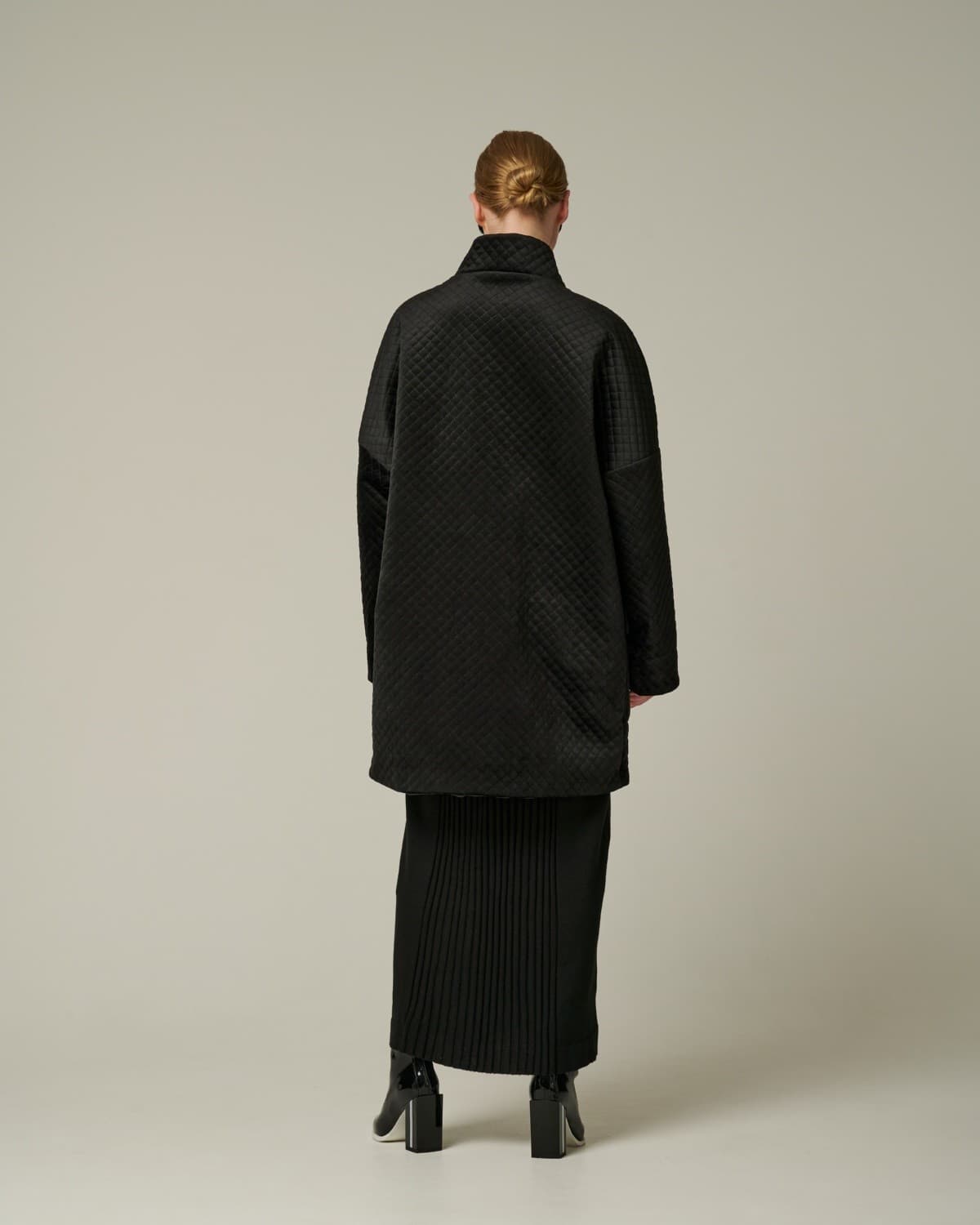 стеганое бархатное пальто