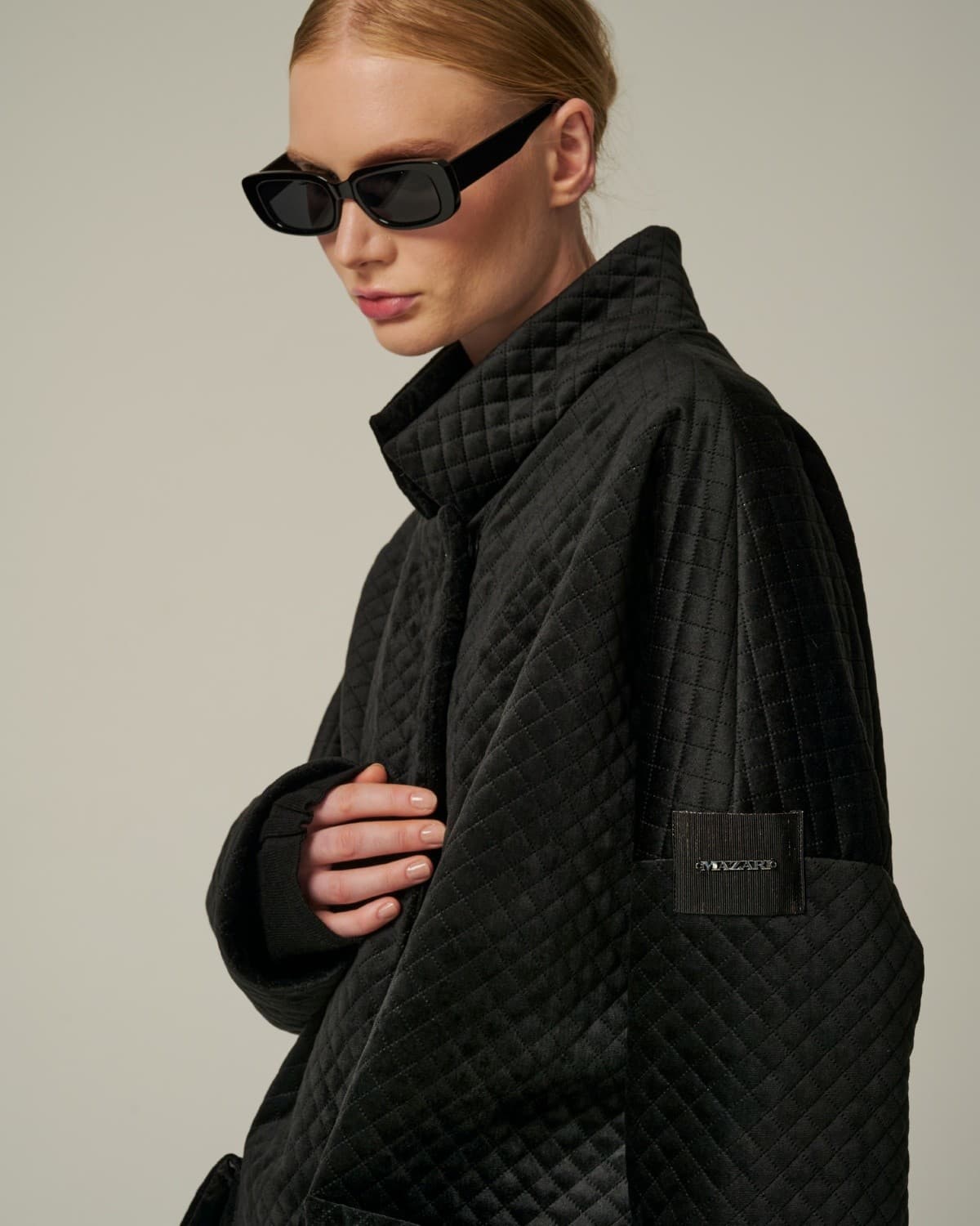 стеганое бархатное пальто