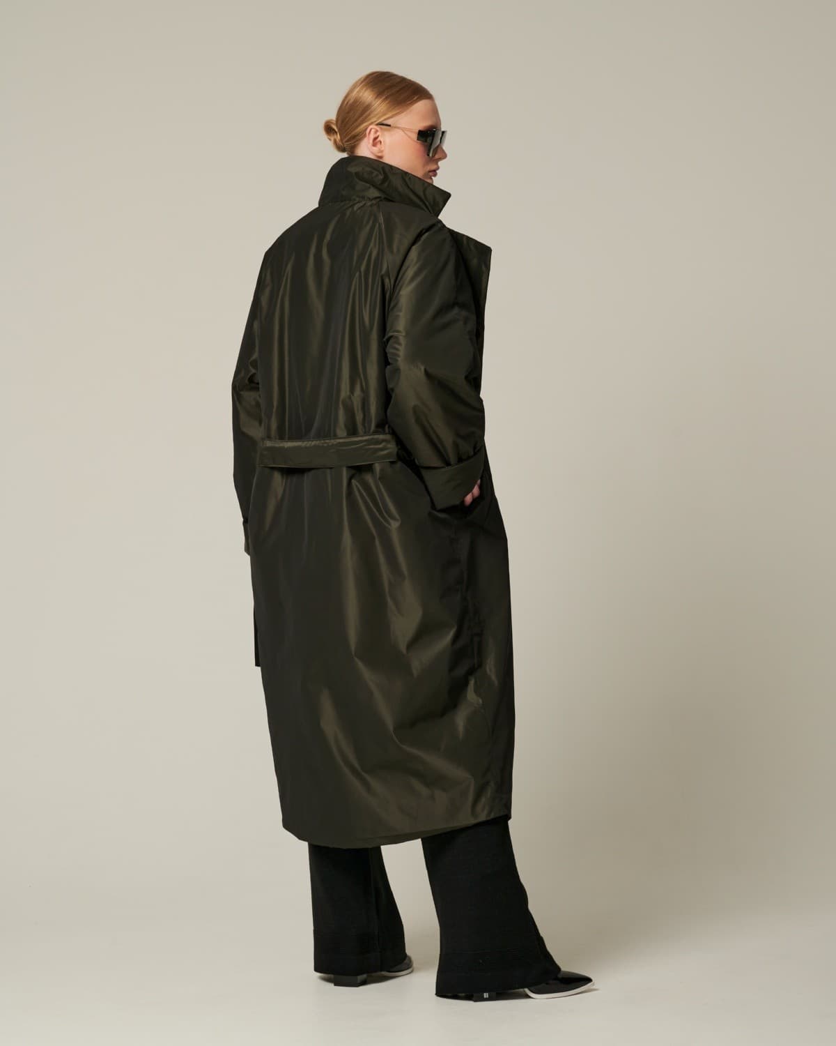 двубортный непромокаемый плащ оверсайз