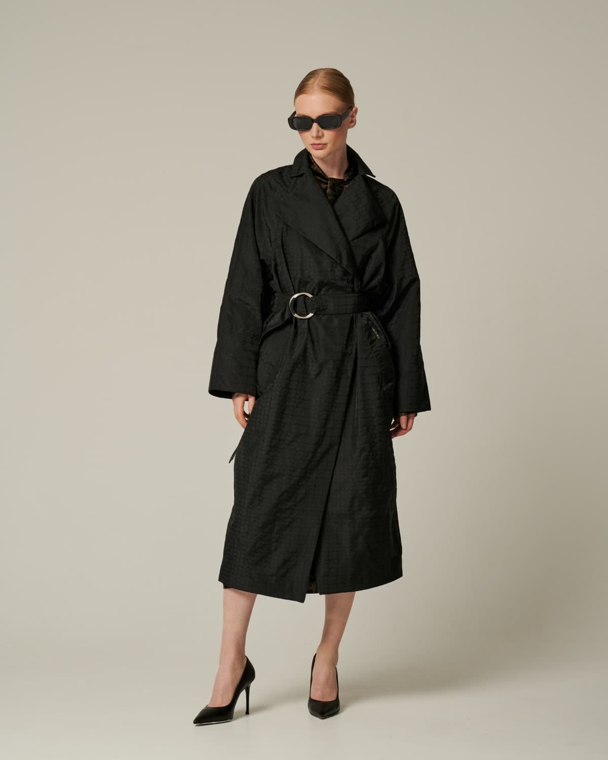 двубортный непромокаемый плащ оверсайз