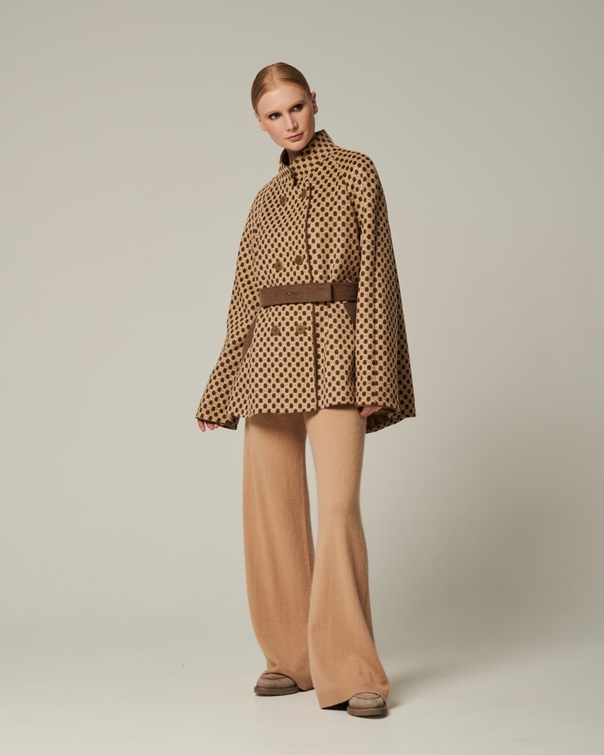 фирменное двубортное полупальто