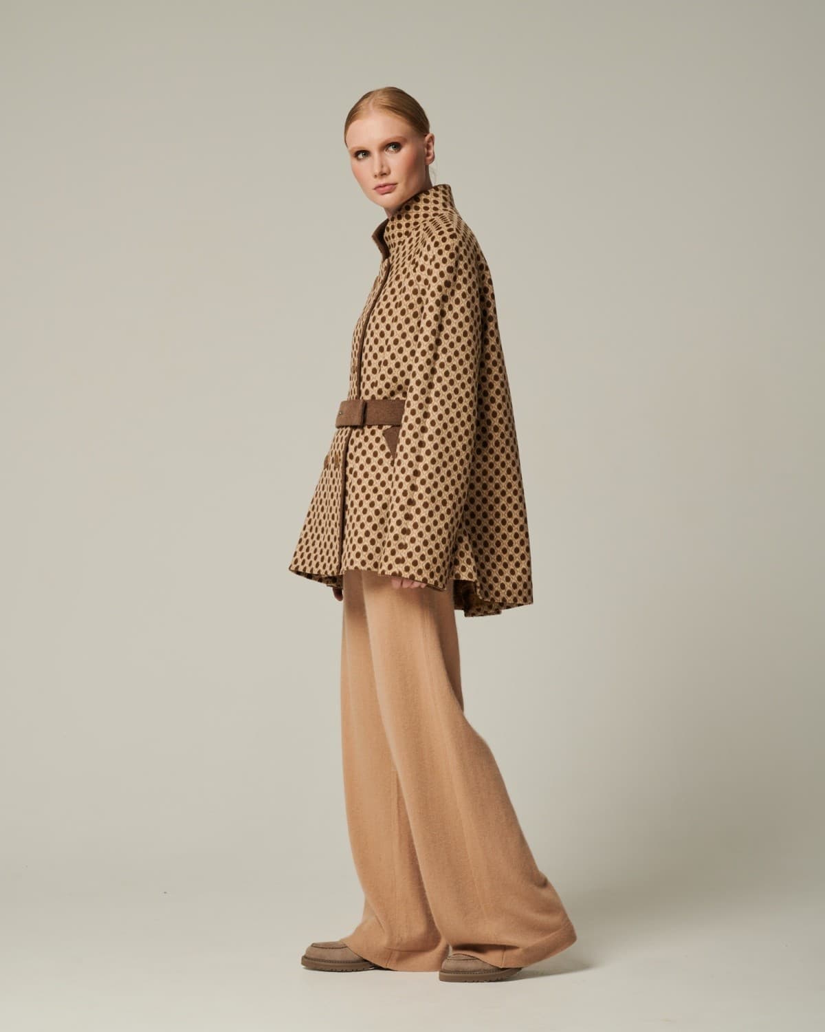 фирменное двубортное полупальто