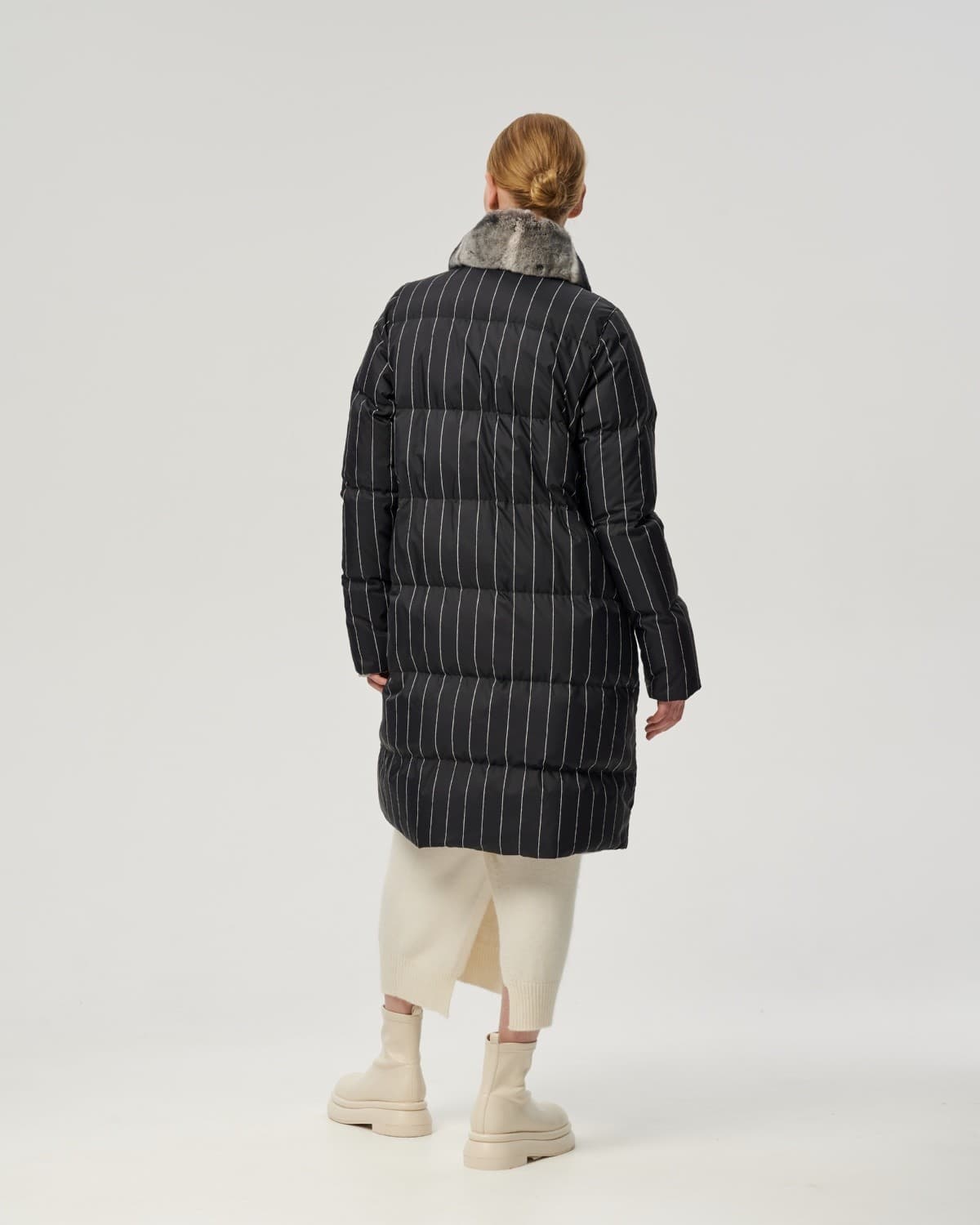 пуховое пальто в полоску
