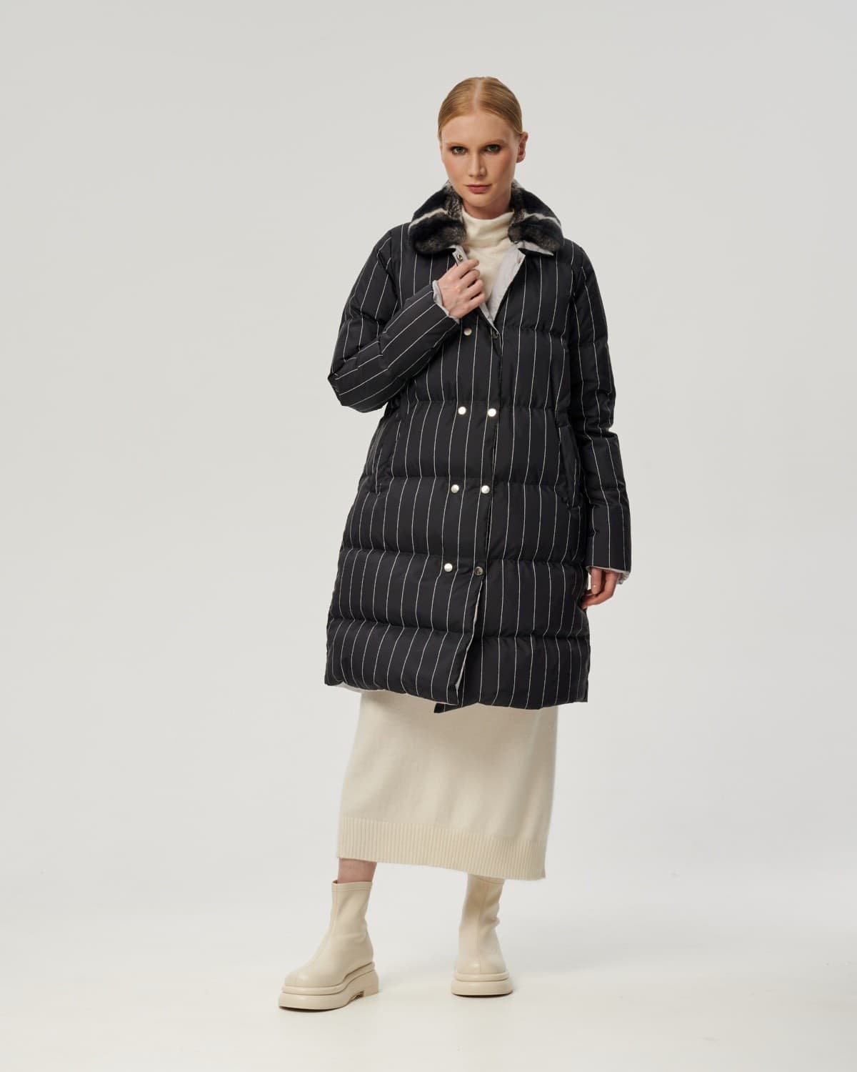 пуховое пальто в полоску