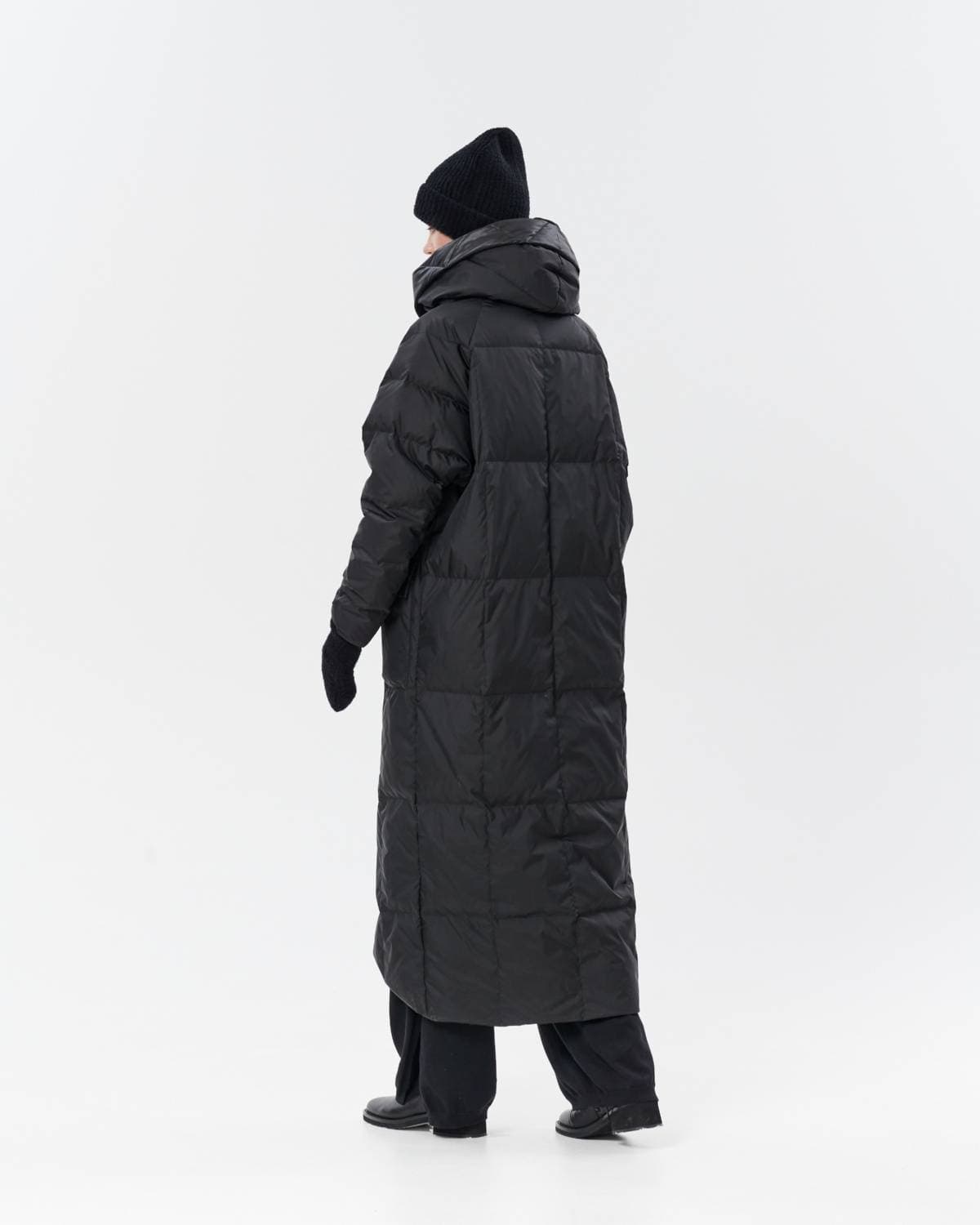 пуховик-одеяло с капюшоном