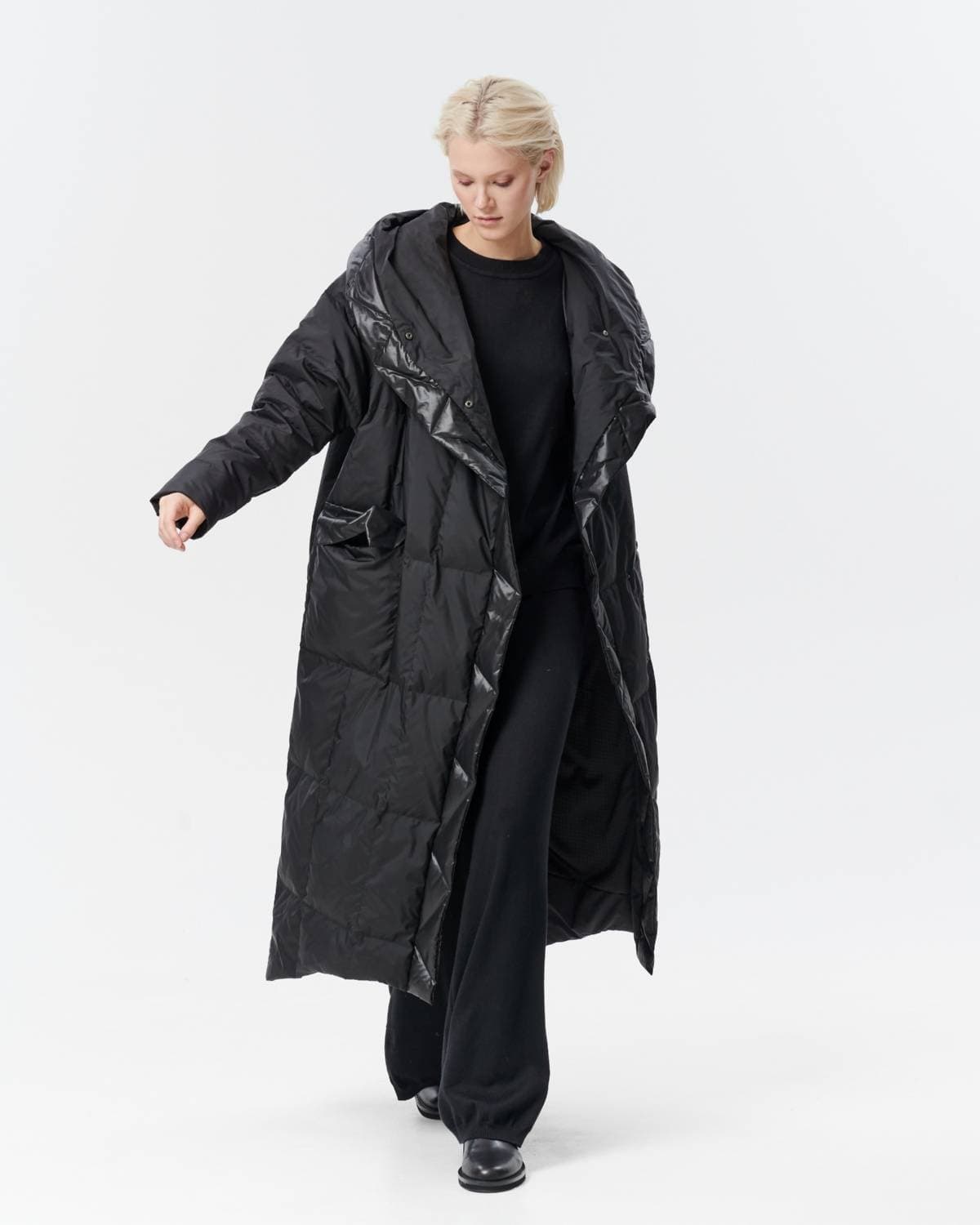 пуховик-одеяло с капюшоном