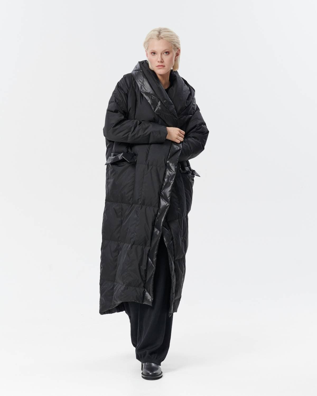 пуховик-одеяло с капюшоном