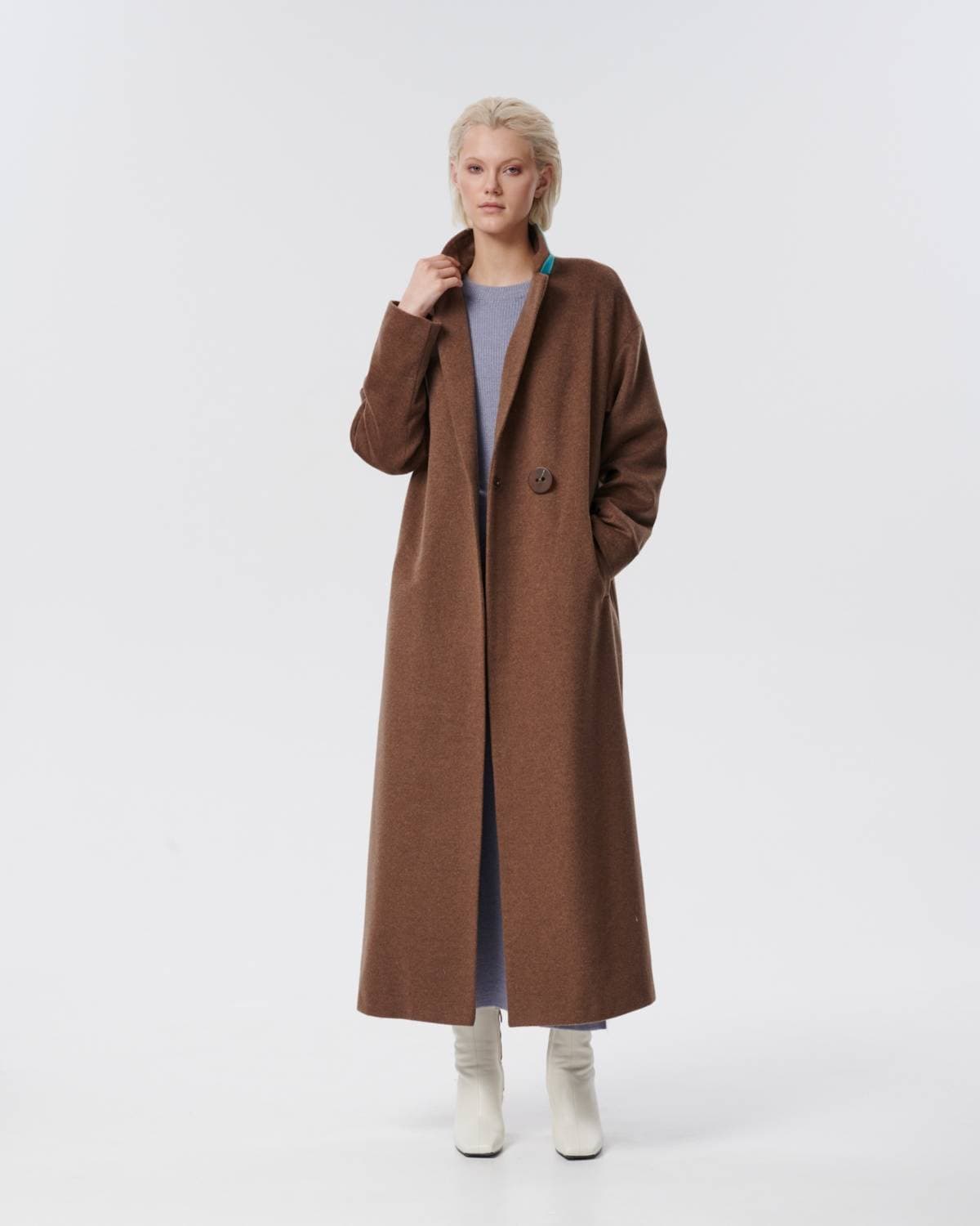 прямое пальто макси на пуговице