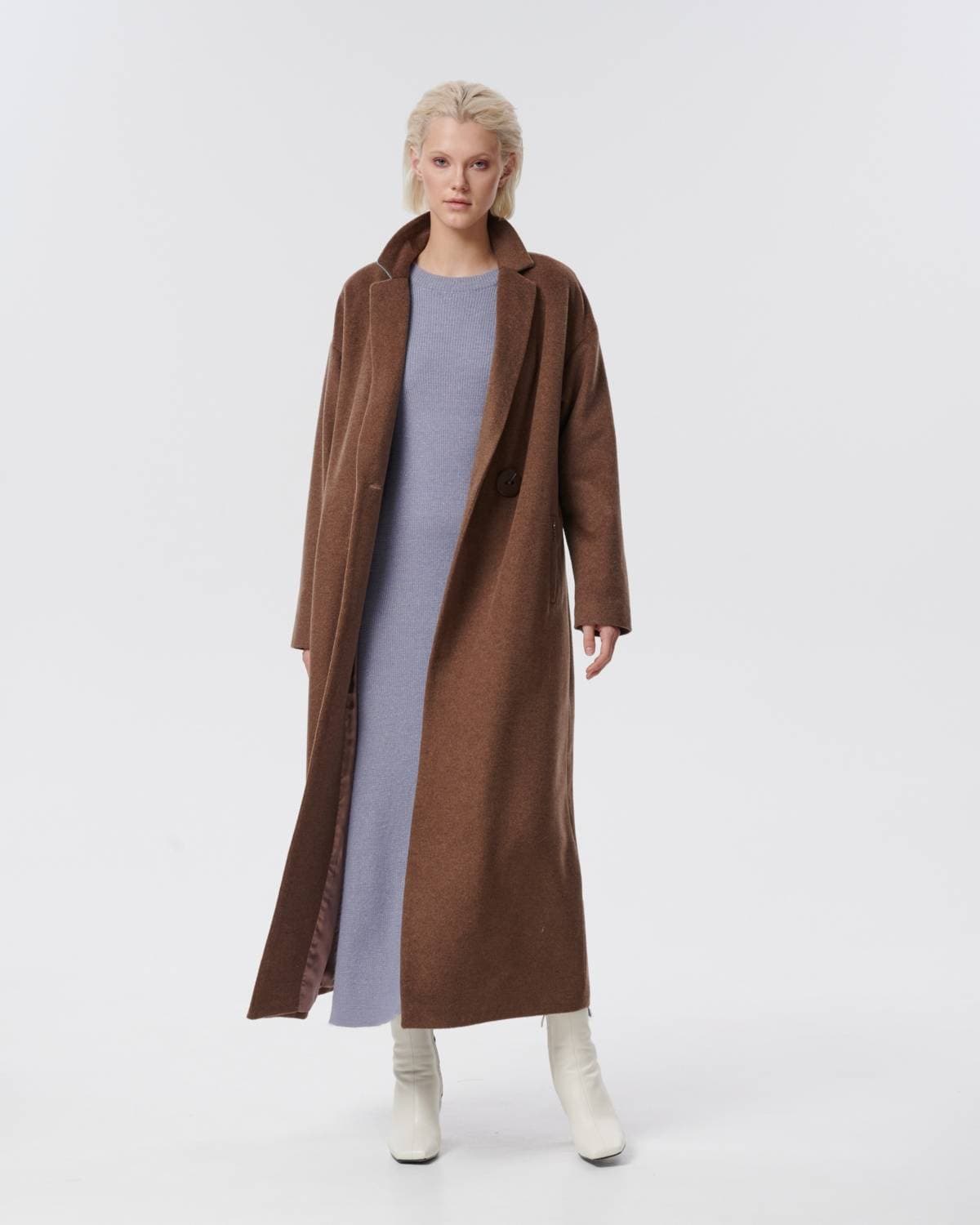 прямое пальто макси на пуговице